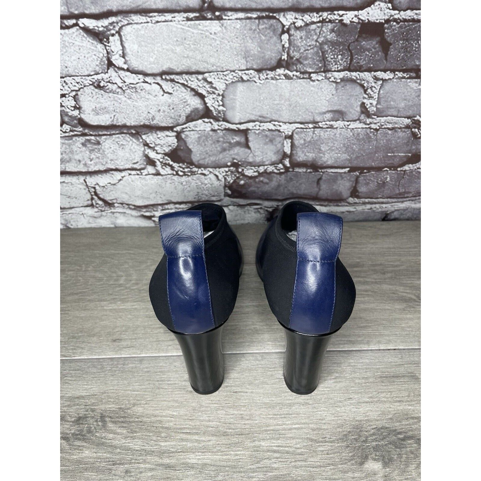 Other Via Spiga Midnight Navy Blue Leather Black Fabric Heels Wome Size US 8.5 / IT 38.5 - 5 Thumbnail