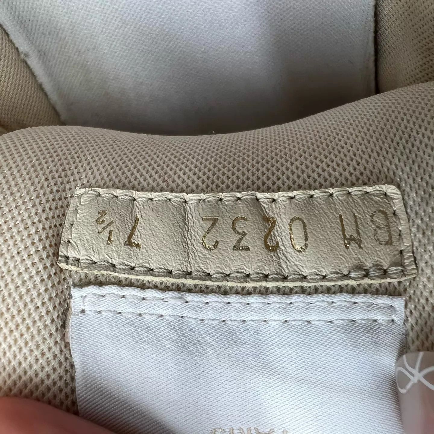 Louis Vuitton LV Khaki Velcro Trainer US 7.5 / EU 41.5 Size US 8.5 / EU 41-42 - 7 Thumbnail