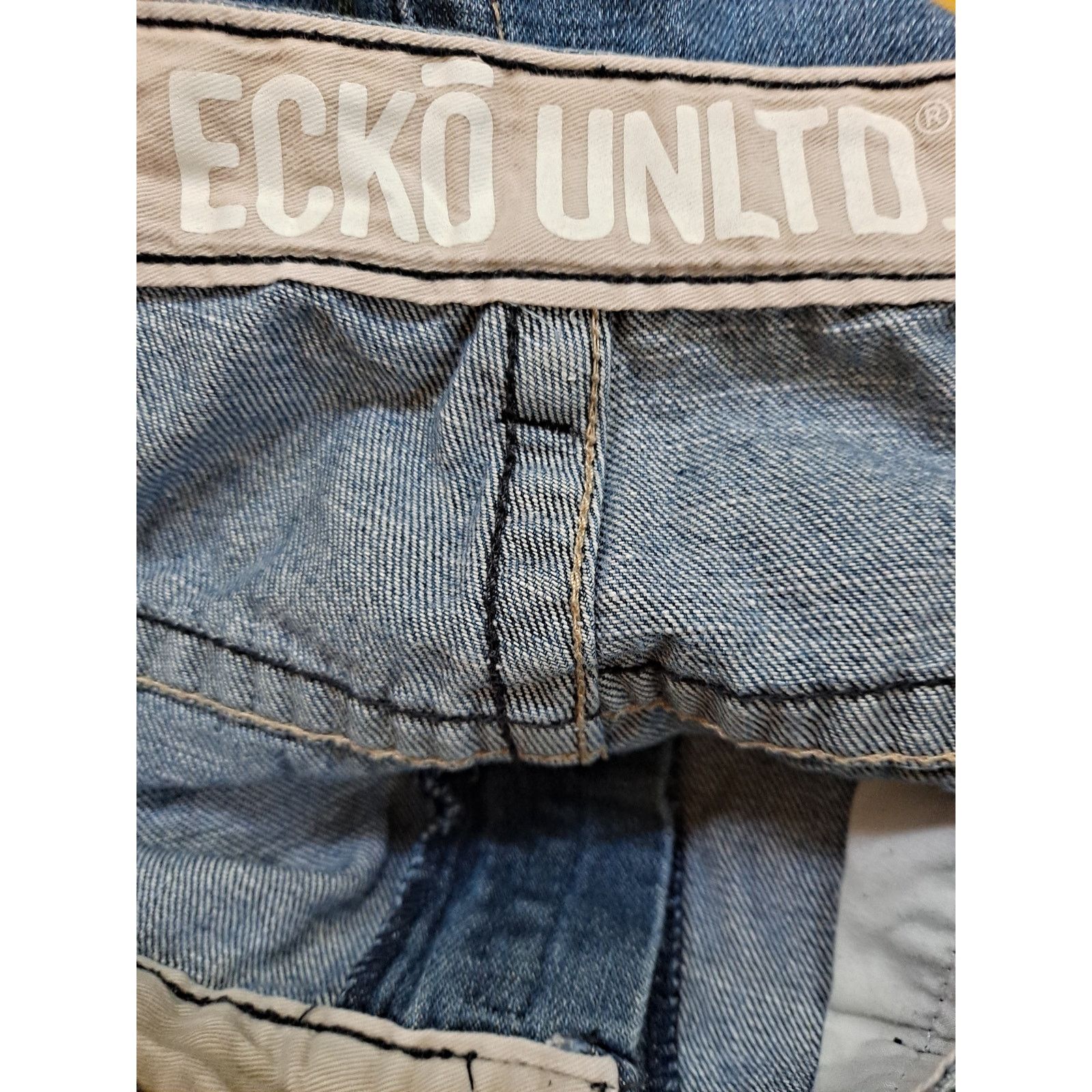 Ecko Unltd. Ecko Unltd Denim Jean Shorts With U on Back Pockets Size 36 Size US 36 / EU 52 - 4 Thumbnail