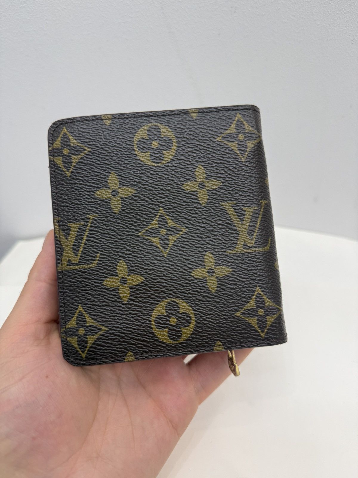 Louis Vuitton Louis Vuitton Zip Monogram Wallet Size ONE SIZE - 2 Thumbnail