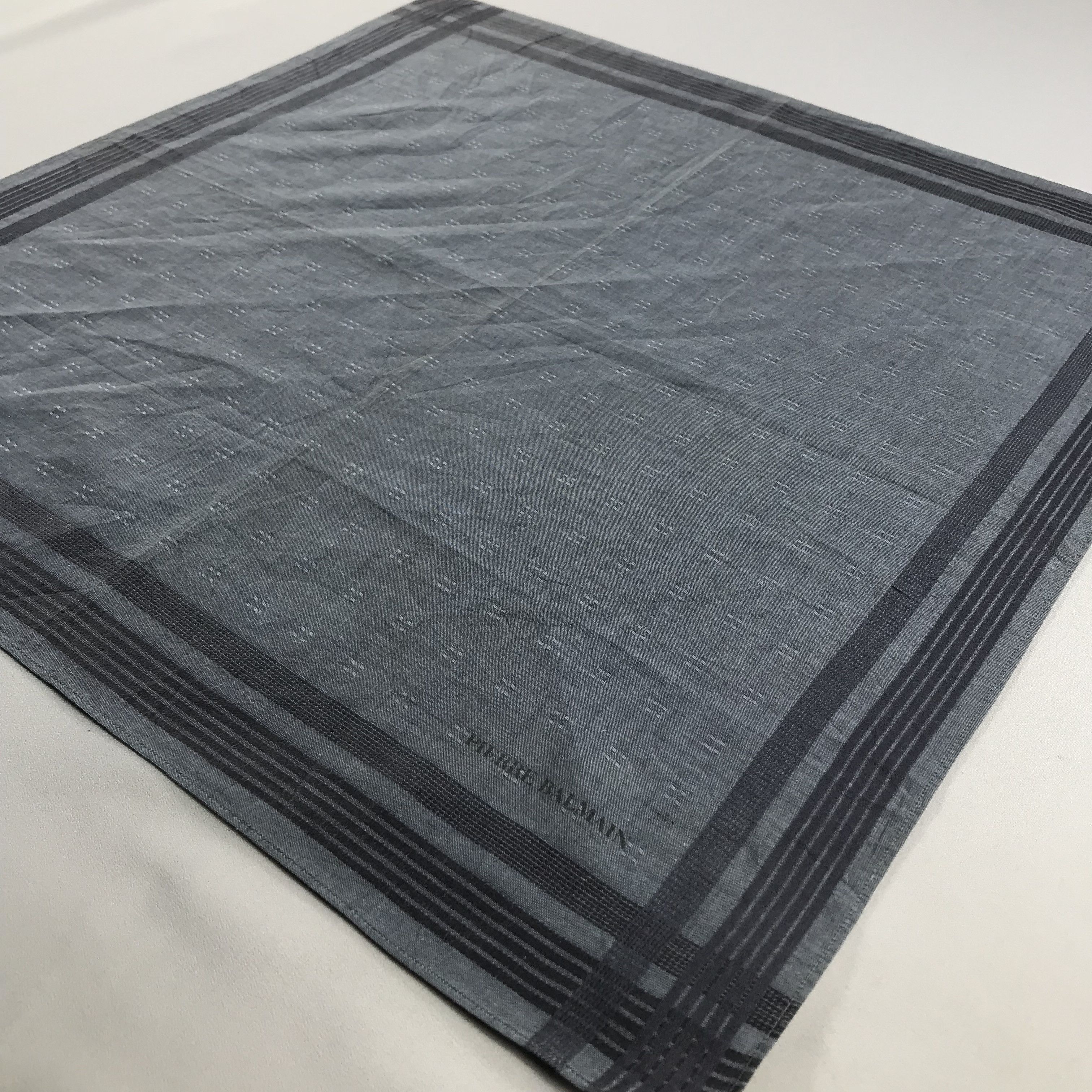 Pierre Balmain Pierre Balmain Handkerchief / Bandana / Neckerchief C772 Size ONE SIZE - 4 Thumbnail