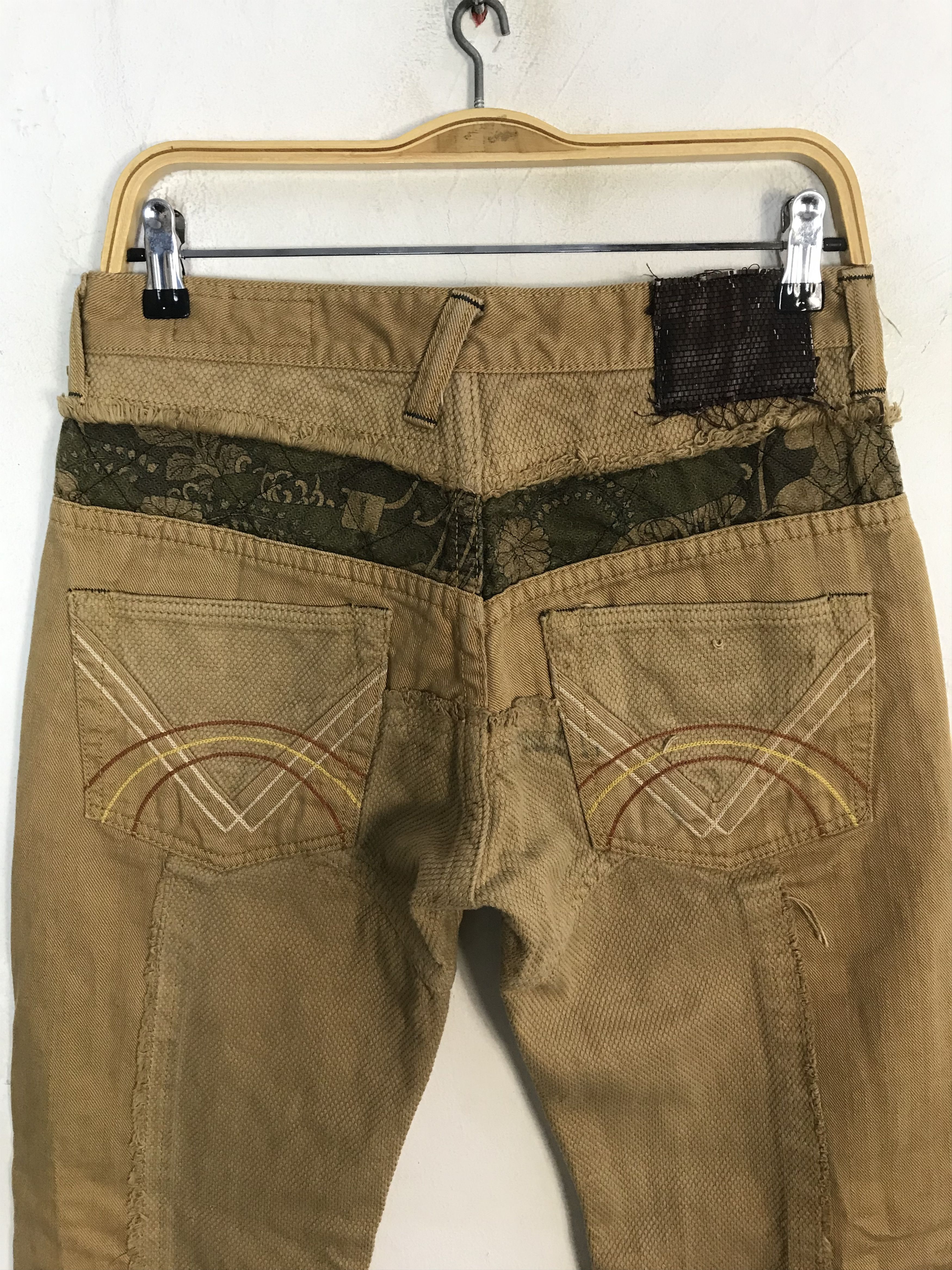 Japanese Brand 90s Japanese Beige Jeans Ethic Style Buttonfly Straight Cut Size US 30 / EU 46 - 7 Thumbnail