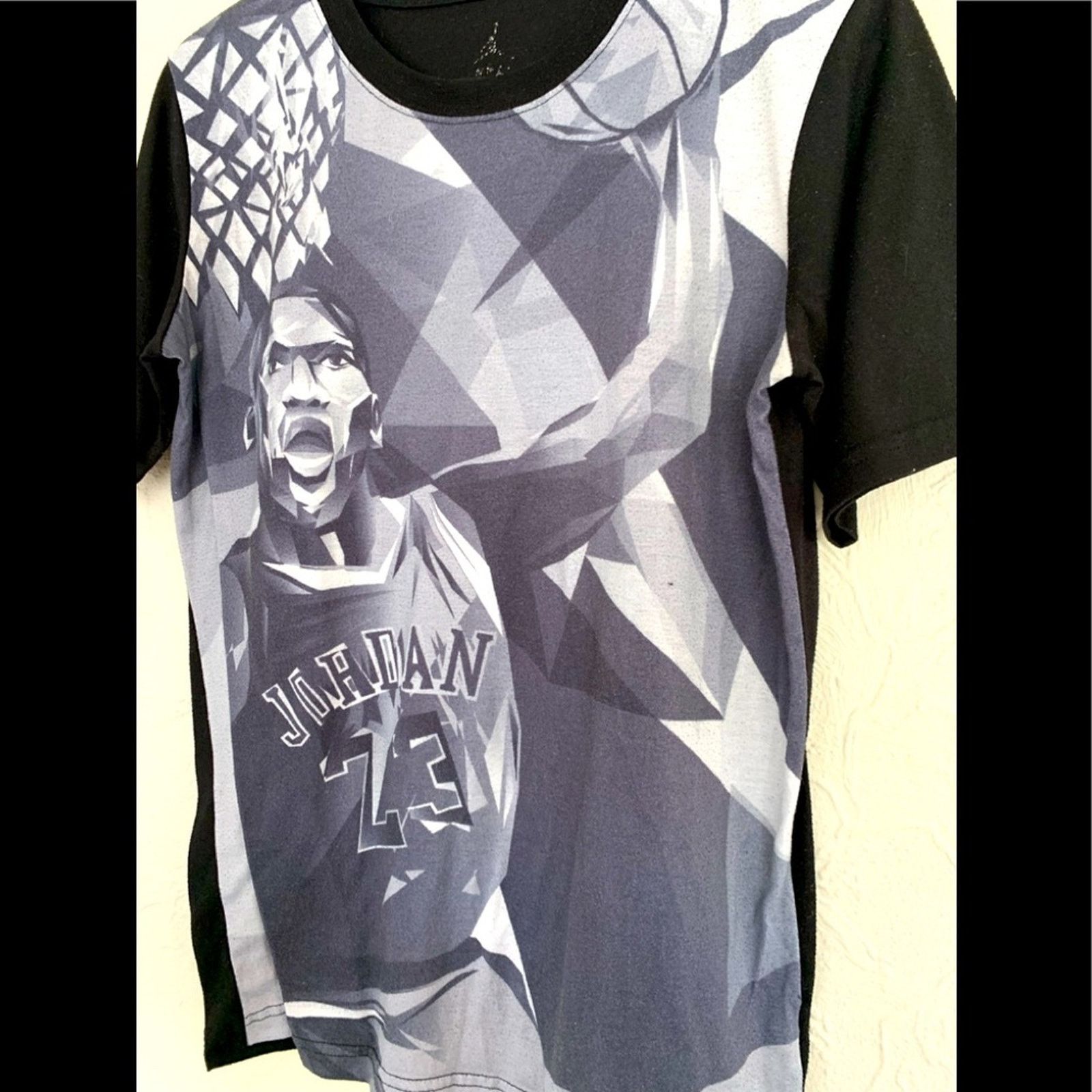 Jordan Brand NIKE AIR JORDAN BRAND ALL OVER PRINT AOP SHIRT SIZE S/M NICE Size US M / EU 48-50 / 2 - 2 Thumbnail