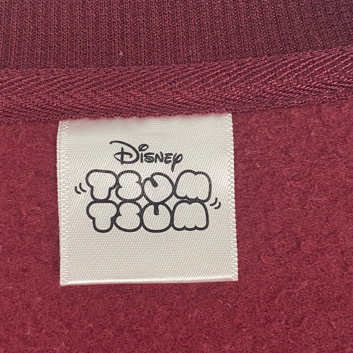 Other Vintage Disney Tsum Tsum Sweatshirt Crewneck Maroon Size L Size US L / EU 52-54 / 3 - 5 Thumbnail
