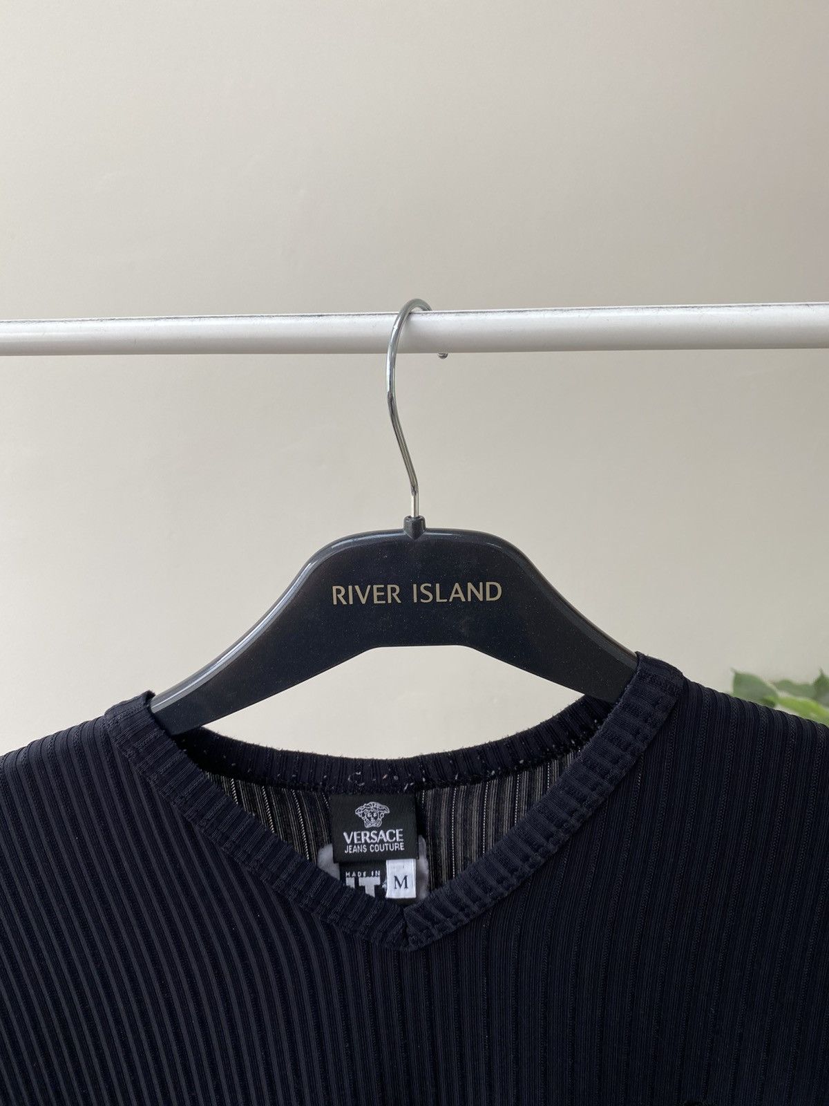 Designer × Versace × Vintage Vintage Versace Jeans Couture Black T Shirt Size US M / EU 48-50 / 2 - 6 Thumbnail