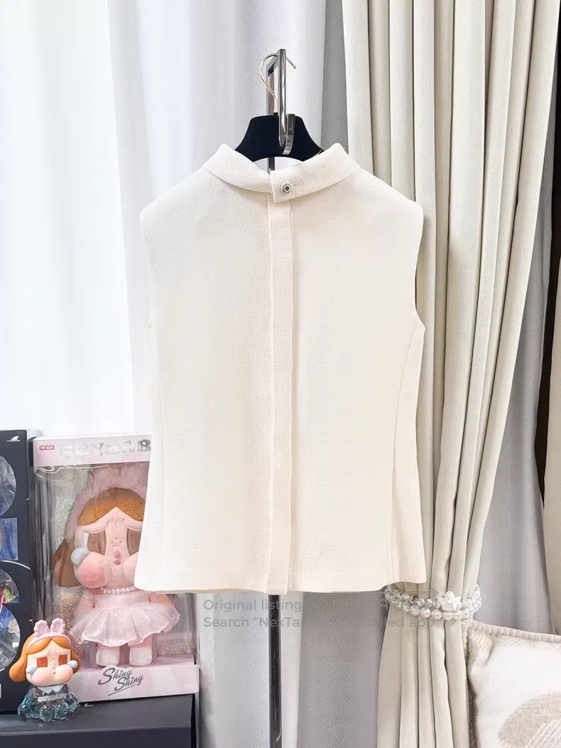 Chanel Chanel Lapel sleeveless one-button vest Size XXS / US 00 / IT 34 - 2 Thumbnail