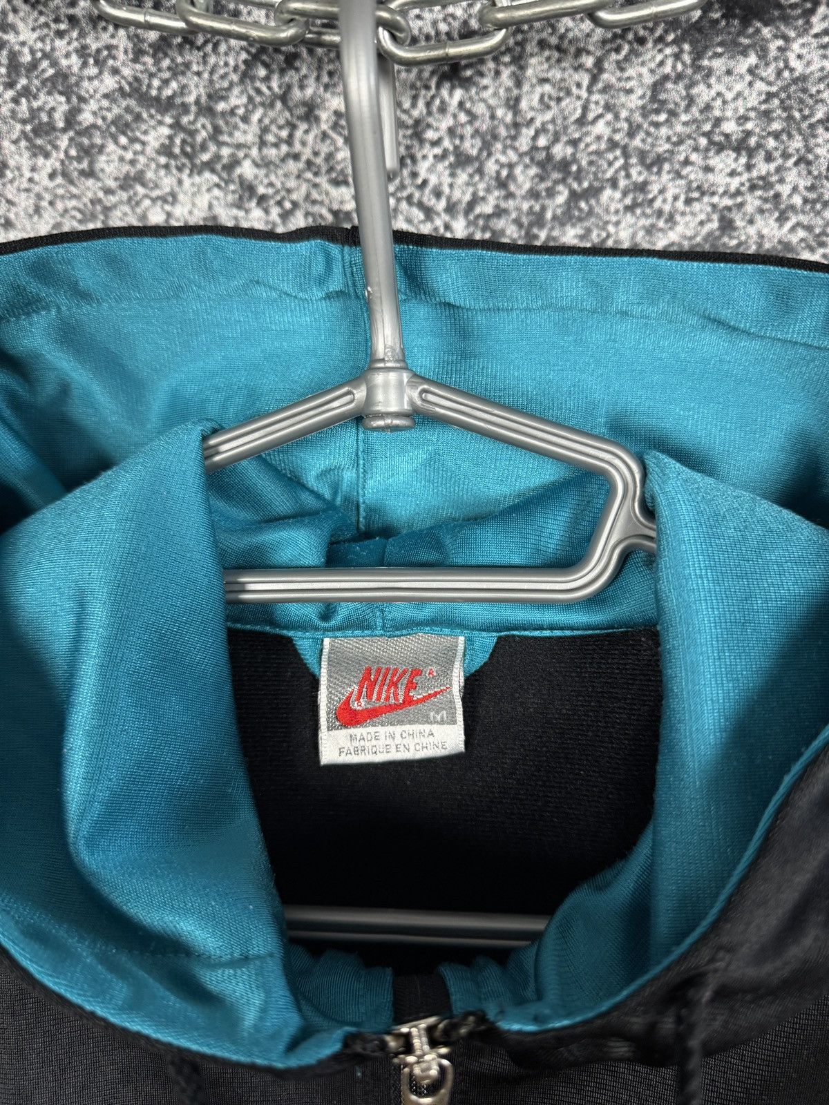 Nike Vintage 90s Nike USA Zip Up Hoodie Beaverton Oregon Size M Size US M / EU 48-50 / 2 - 9 Thumbnail