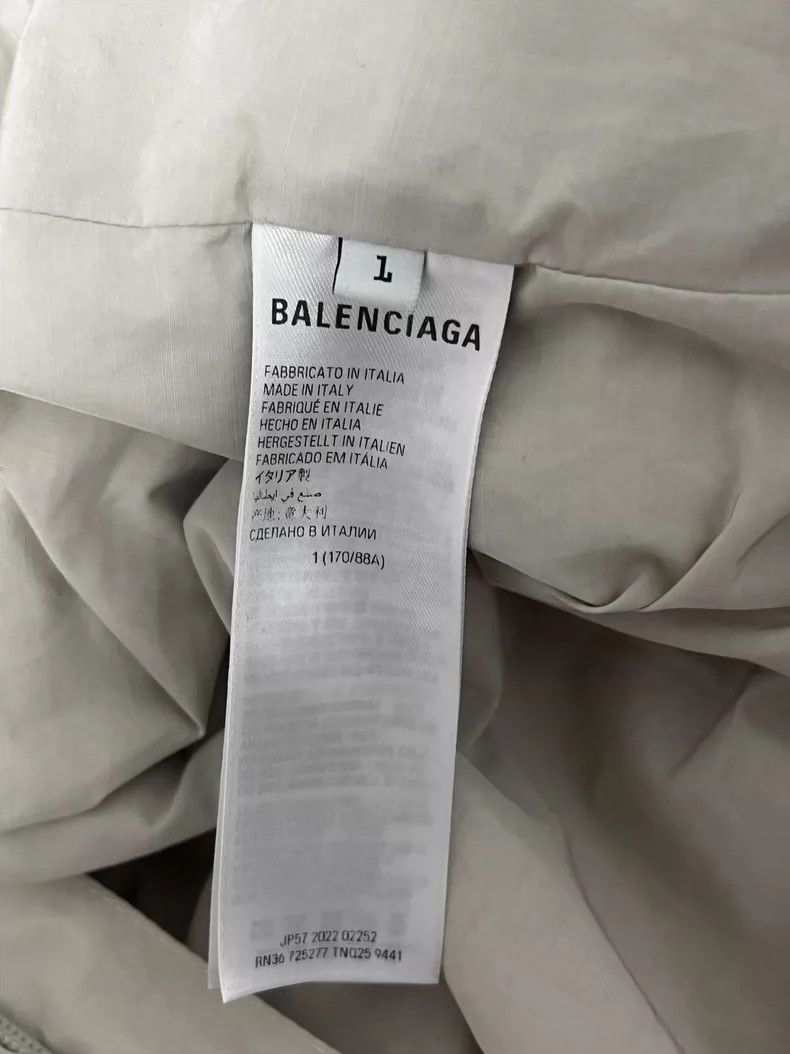 Balenciaga Balenciaga SS23 3 B Sports Icon embroidered logo pleated ja Size US S / EU 44-46 / 1 - 5 Thumbnail