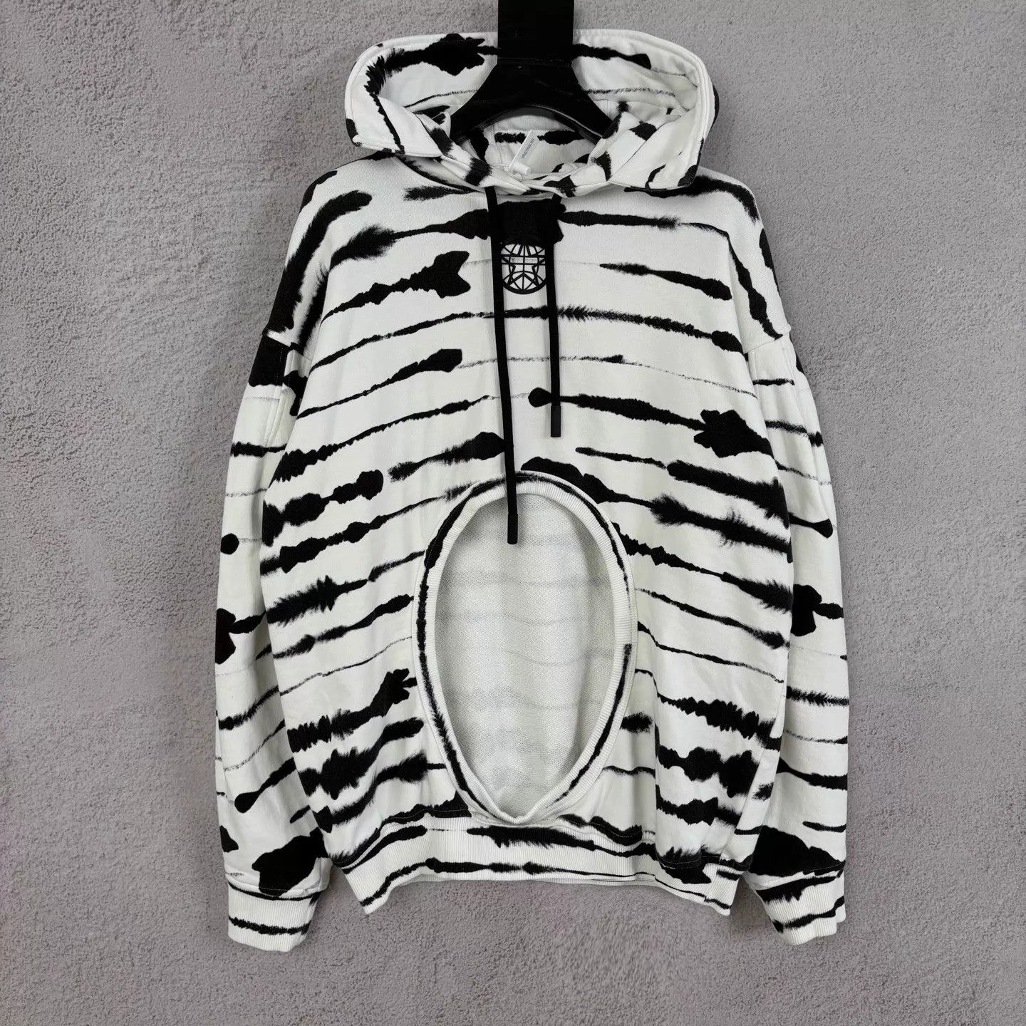 Burberry Burberry ink stripe white hoodie M new Size US M / EU 48-50 / 2 - 1 Thumbnail