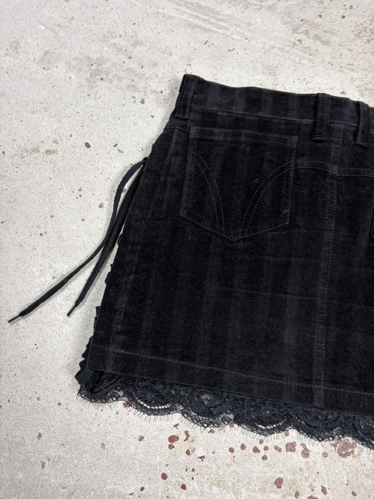Dolce & Gabbana Vintage Dolce & Gabbana Fur Lace Up Mini Skirt Corset Size 27" / US 4 / IT 40 - 13 Thumbnail