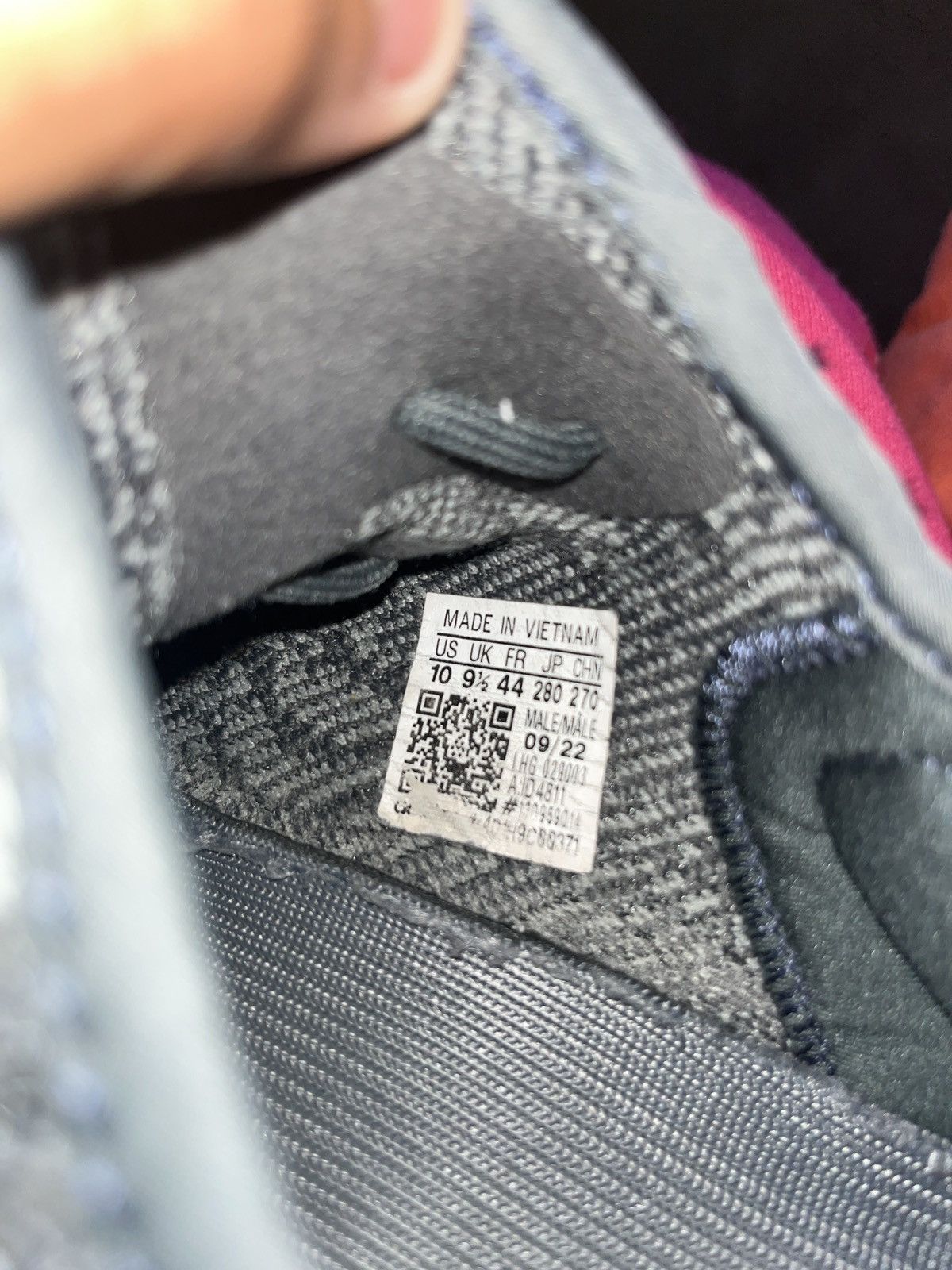 Yeezy Yeezy 350 Size US 10 / EU 43 - 8 Thumbnail