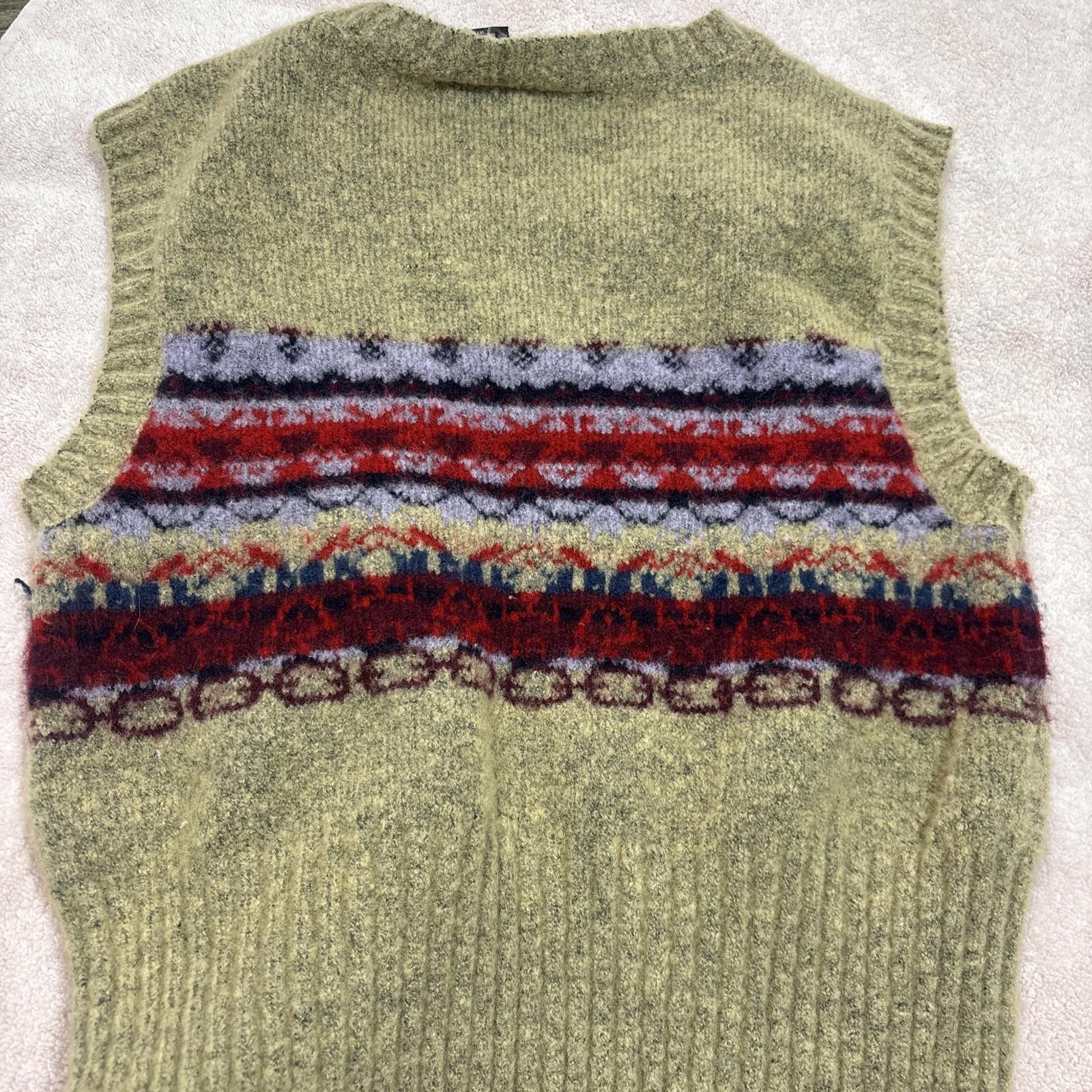 Arizona Jean Co. vintage soft cozy sweater vest Size M / US 6-8 / IT 42-44 - 2 Thumbnail