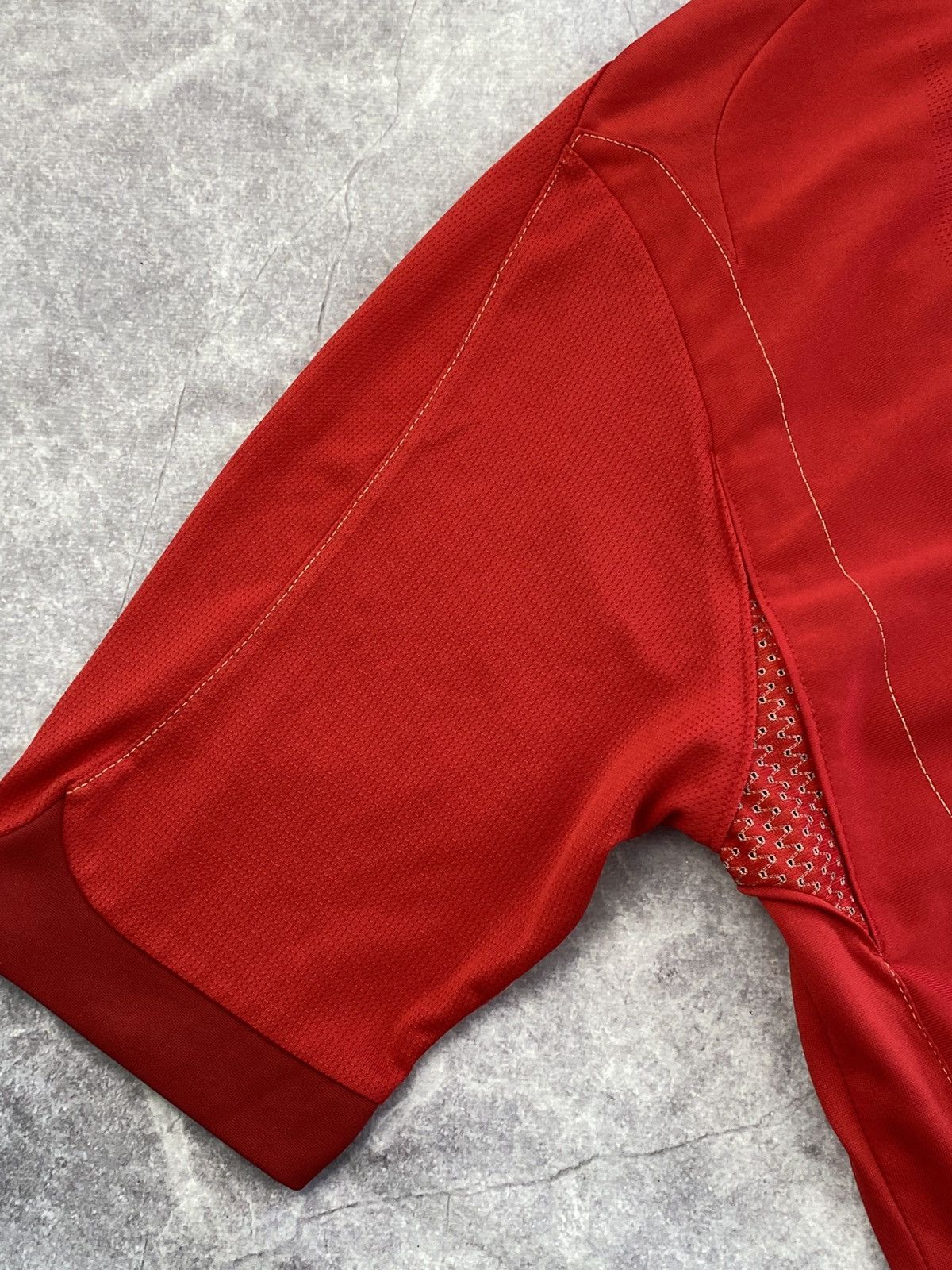 Umbro Umbro England 2006-2008 Soccer Jersey Size: M Size US M / EU 48-50 / 2 - 12 Thumbnail