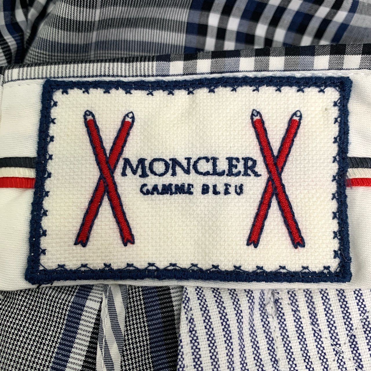Moncler Moncler Shorts Grey Cotton Shorts (Size 0/XS) Size US 34 / EU 50 - 4 Thumbnail
