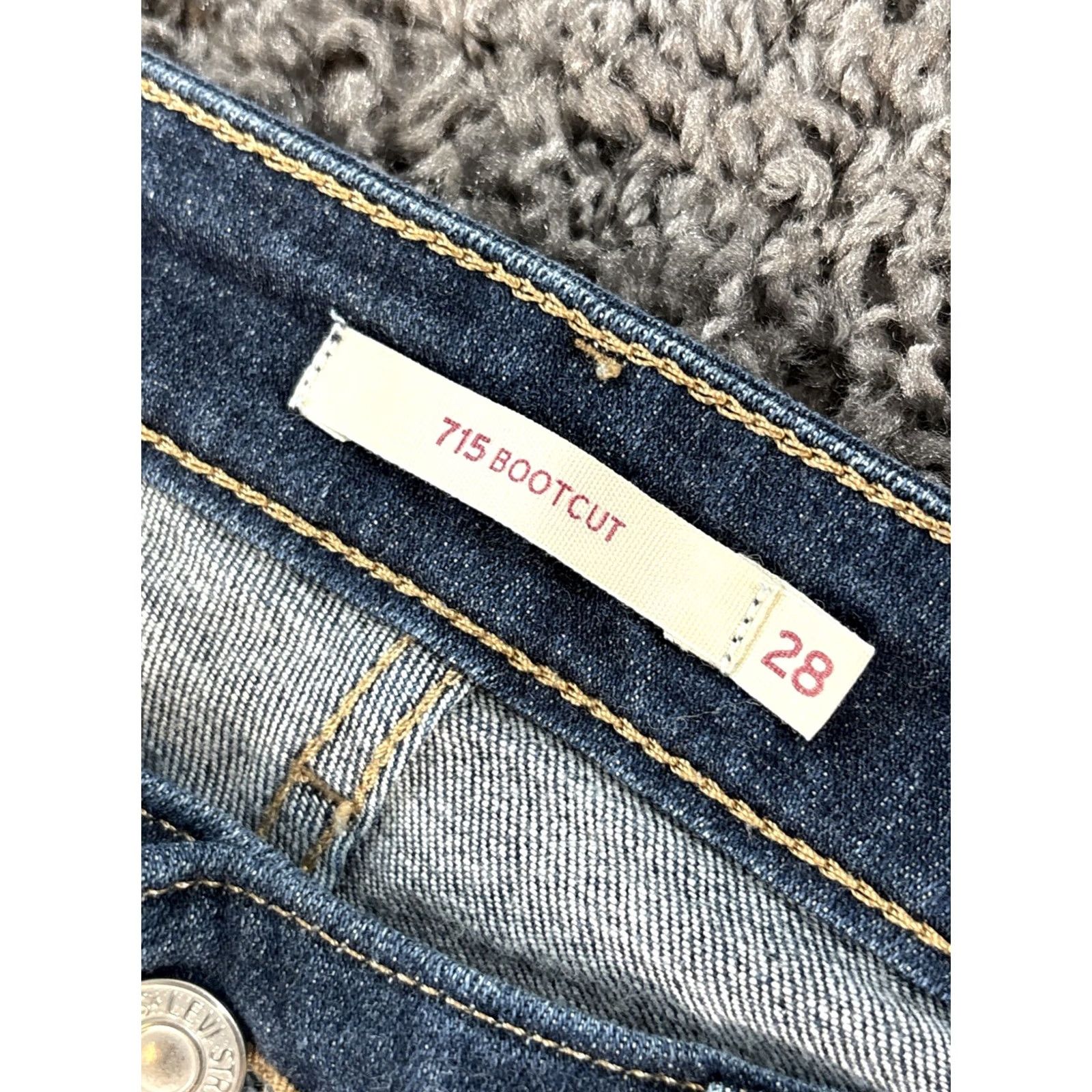 Levi's Levi's Jeans Womens Size 28x31 Bootcut Denim Dark Wash 715 Stretch Blue Size 28" / US 6 / IT 42 - 6 Thumbnail