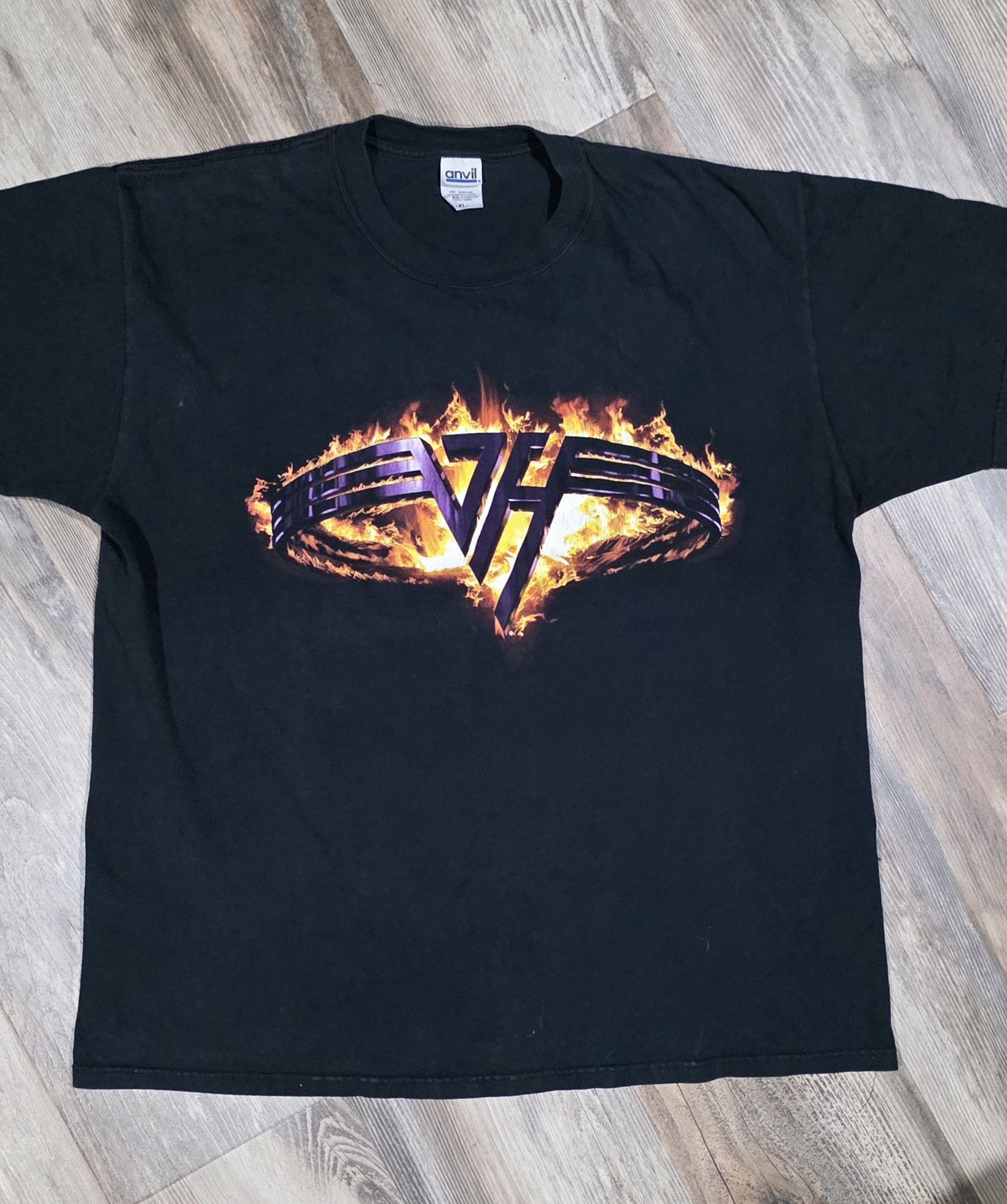 Anvil Van Halen Vintage Tour Shirt X-Large Size US XL / EU 56 / 4 - 1 Thumbnail