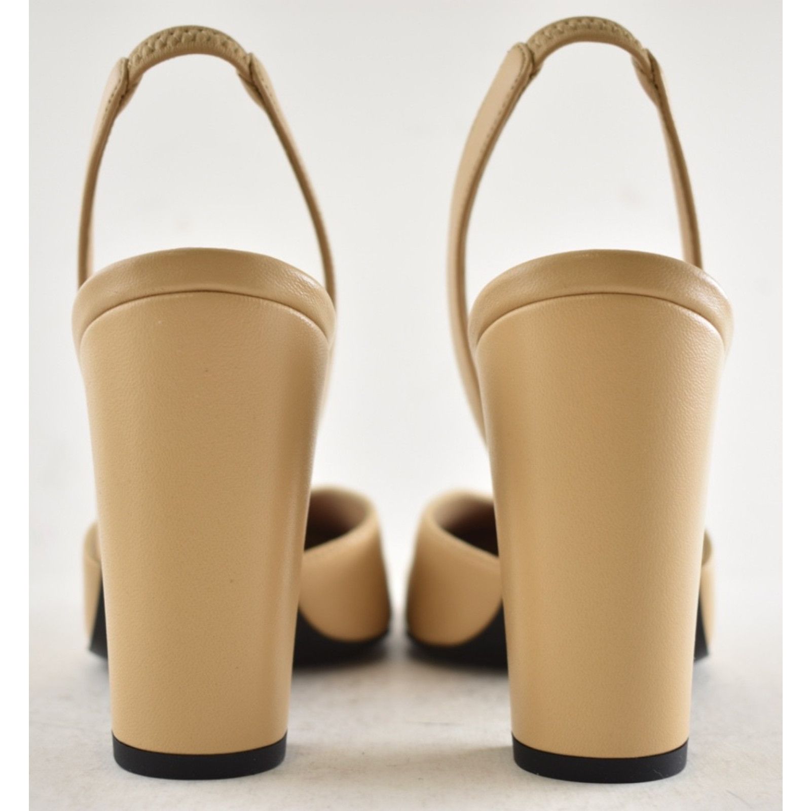 Chanel Chanel 26S Blazy Black Square Toe CC Slingback Pump 38.5 Size US 8.5 / IT 38.5 - 16 Thumbnail