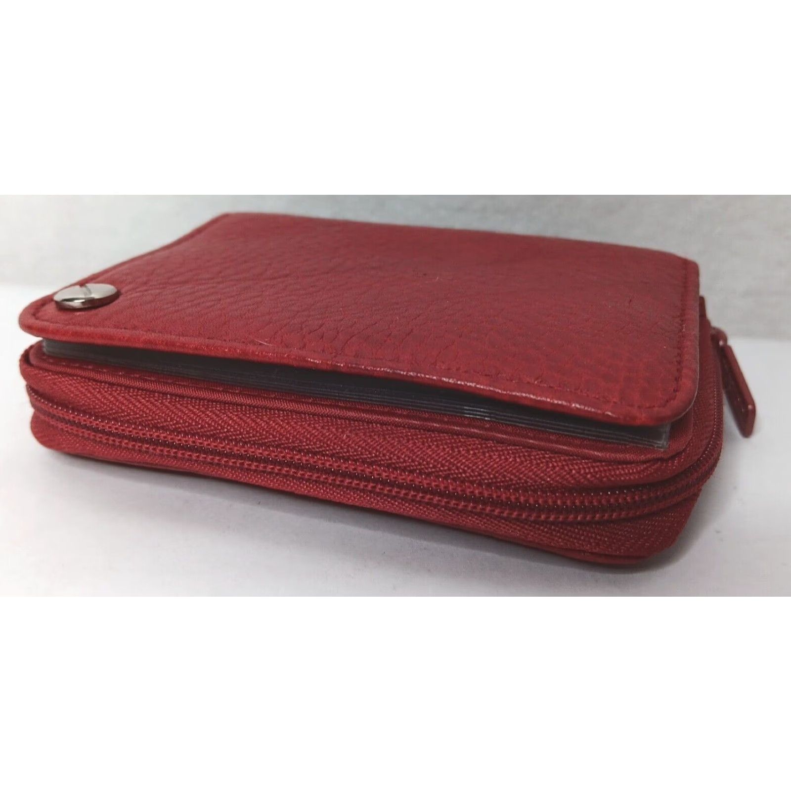 Vintage VINTAGE Buxton Wallet Unisex Wallet Red Leather Zipper Small Cardholder Keychain Photo Holder Pebbled 3x4 3" x 4" Zip-Around Mens Womens Girls Boys Size ONE SIZE - 2 Thumbnail