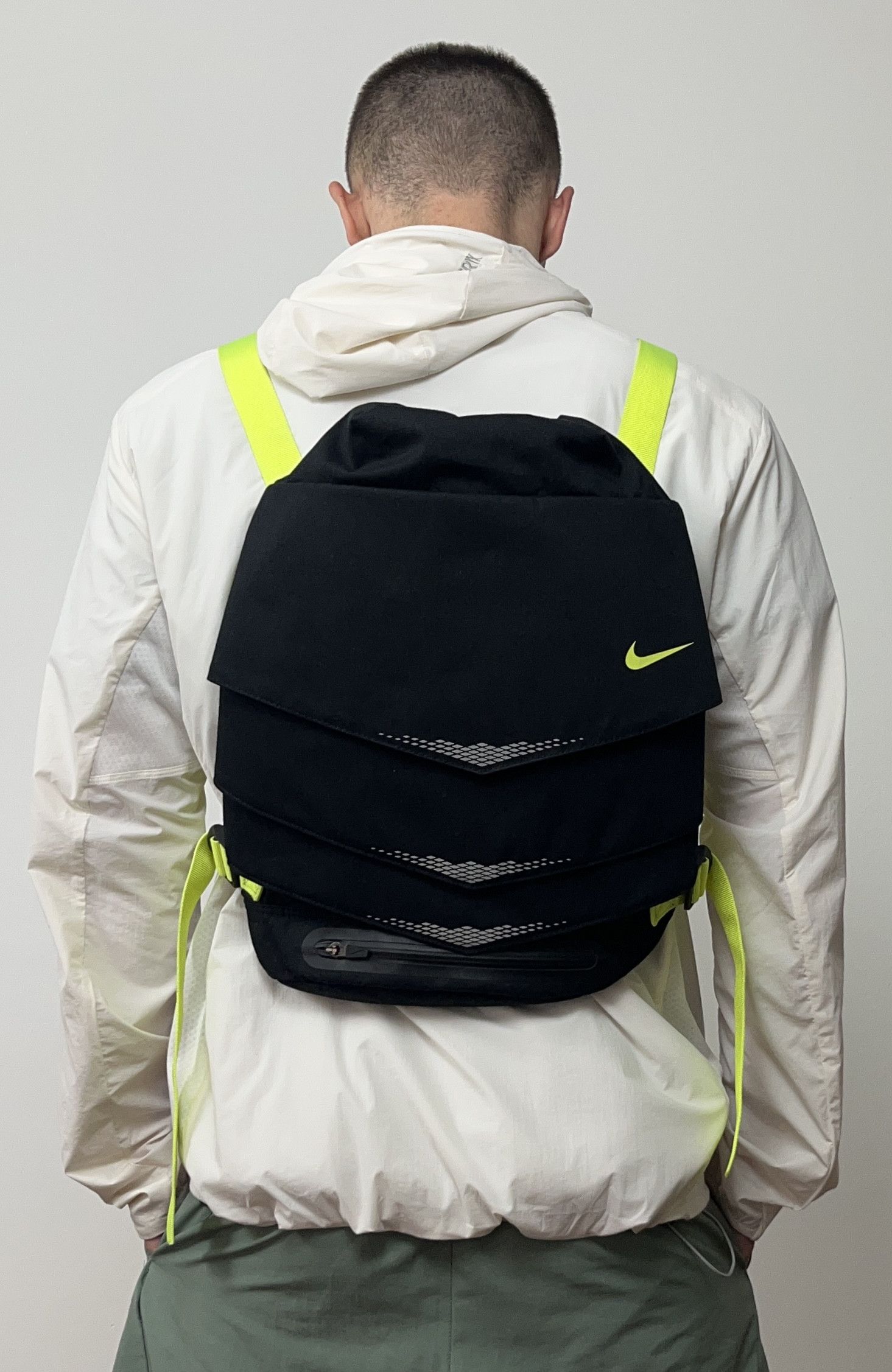 Nike Rare Nike MOG Bolt Expandable Backpack Utility Size ONE SIZE - 3 Thumbnail