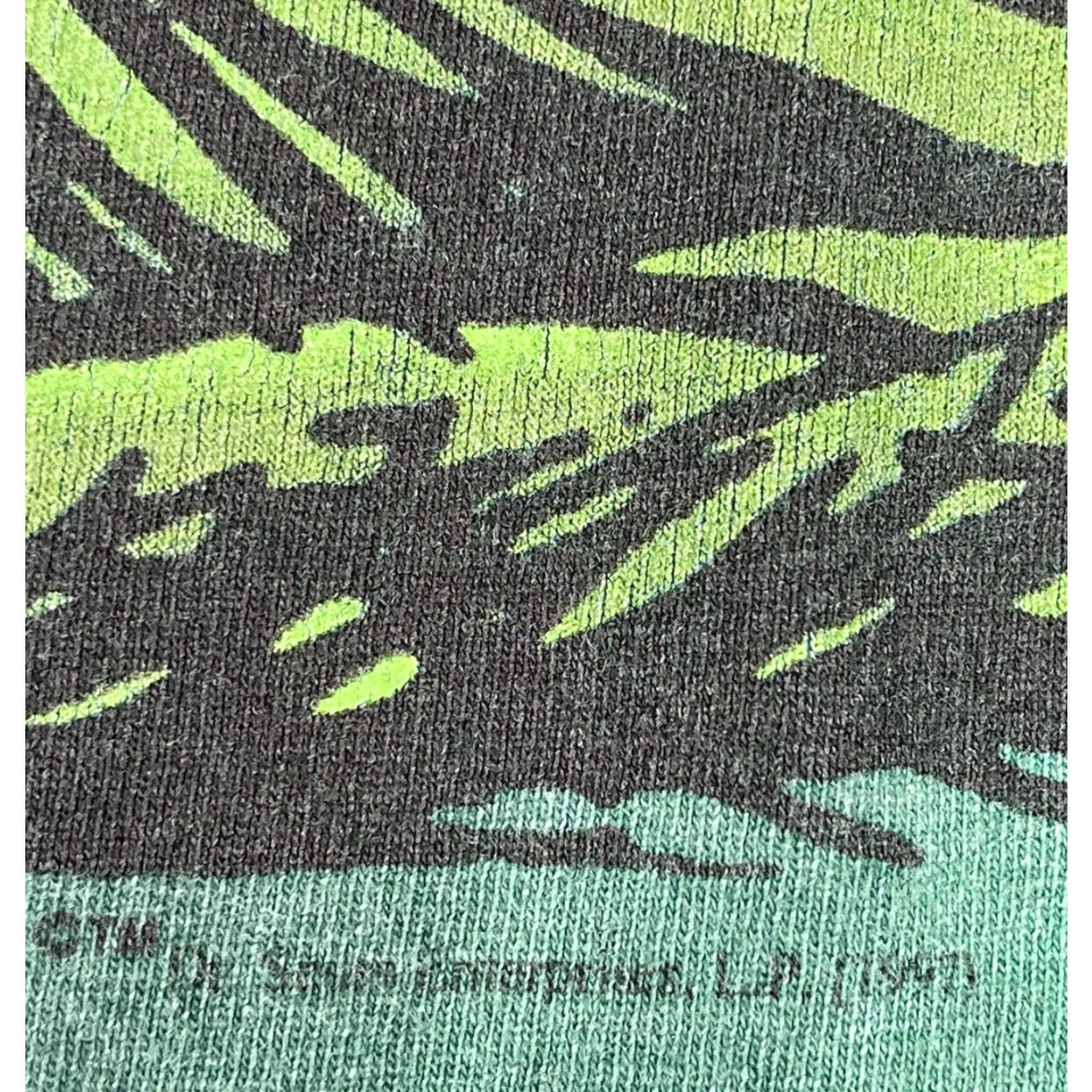 Doublet VINTAGE The Grinch Shirt L Crew Neck Christmas Graphic Tee Double Sided 90s Green Mens Size US L / EU 52-54 / 3 - 5 Thumbnail