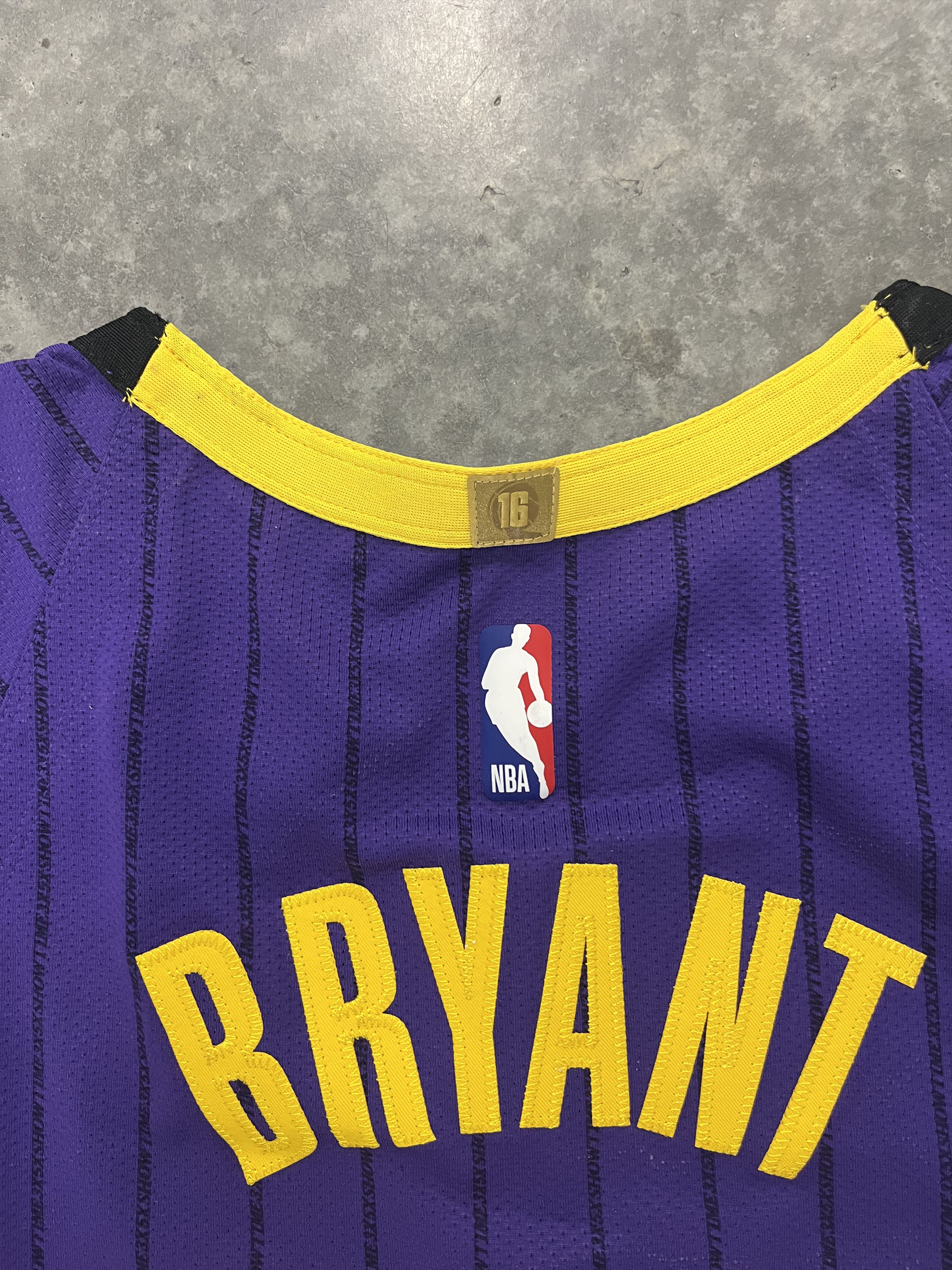 Nike Nike Kobe Bryant #24 Lore Series Jersey Lakers City M Size US M / EU 48-50 / 2 - 3 Thumbnail