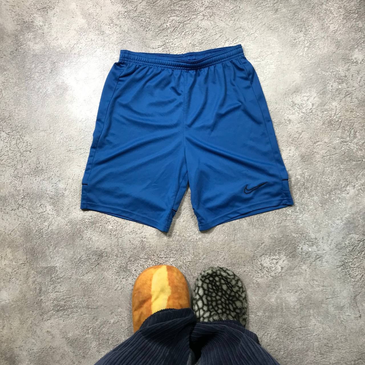 Vintage Vintage Nike Blue Swoosh Shorts Y2K Streetwear Slim Logo 30 Size US 30 / EU 46 - 1 Thumbnail