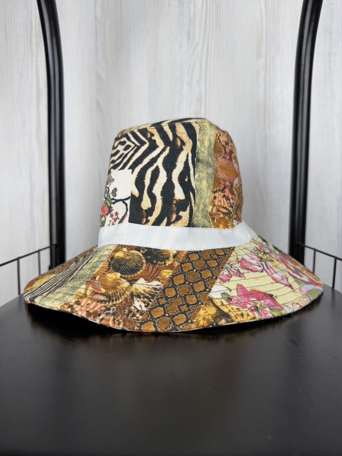 Just Cavalli Just Cavalli VTG Y2K Bucket Summer Hat with animal print Size ONE SIZE - 6 Thumbnail