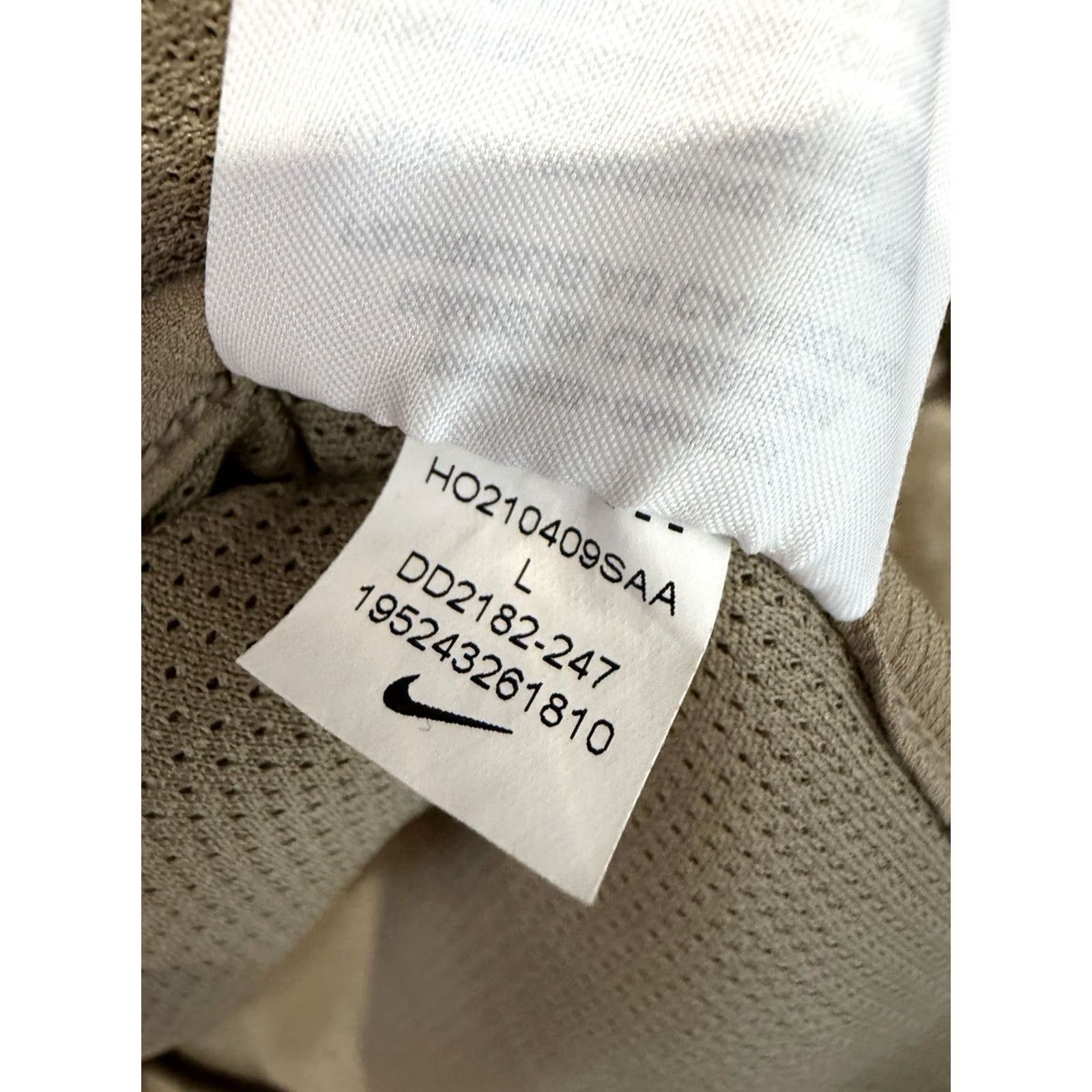 Nike Nike Yoga Sweatshirt Men's Beige Loose Fit L Sherpa Fleece Mock Neck Snap Closure Front Pocket DD2182-247 Size US L / EU 52-54 / 3 - 5 Thumbnail