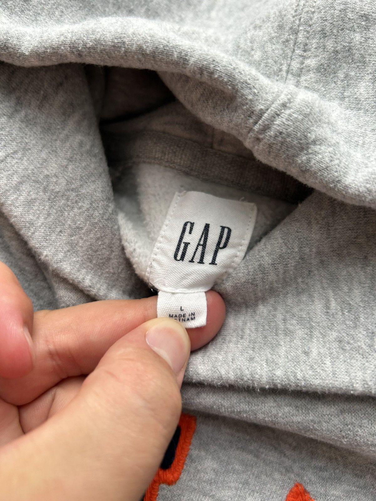 Gap Vintage hoodie gap paris big logo y2k boxy fit mans Size US L / EU 52-54 / 3 - 12 Thumbnail