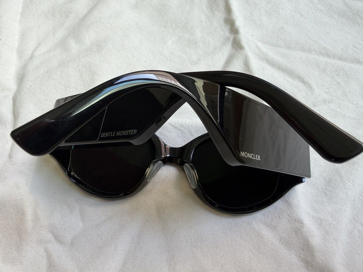 Gentle Monster × Moncler Genius Moncler Gentle Monster Swipe LCD Sunglasses Unisex Size ONE SIZE - 15 Thumbnail