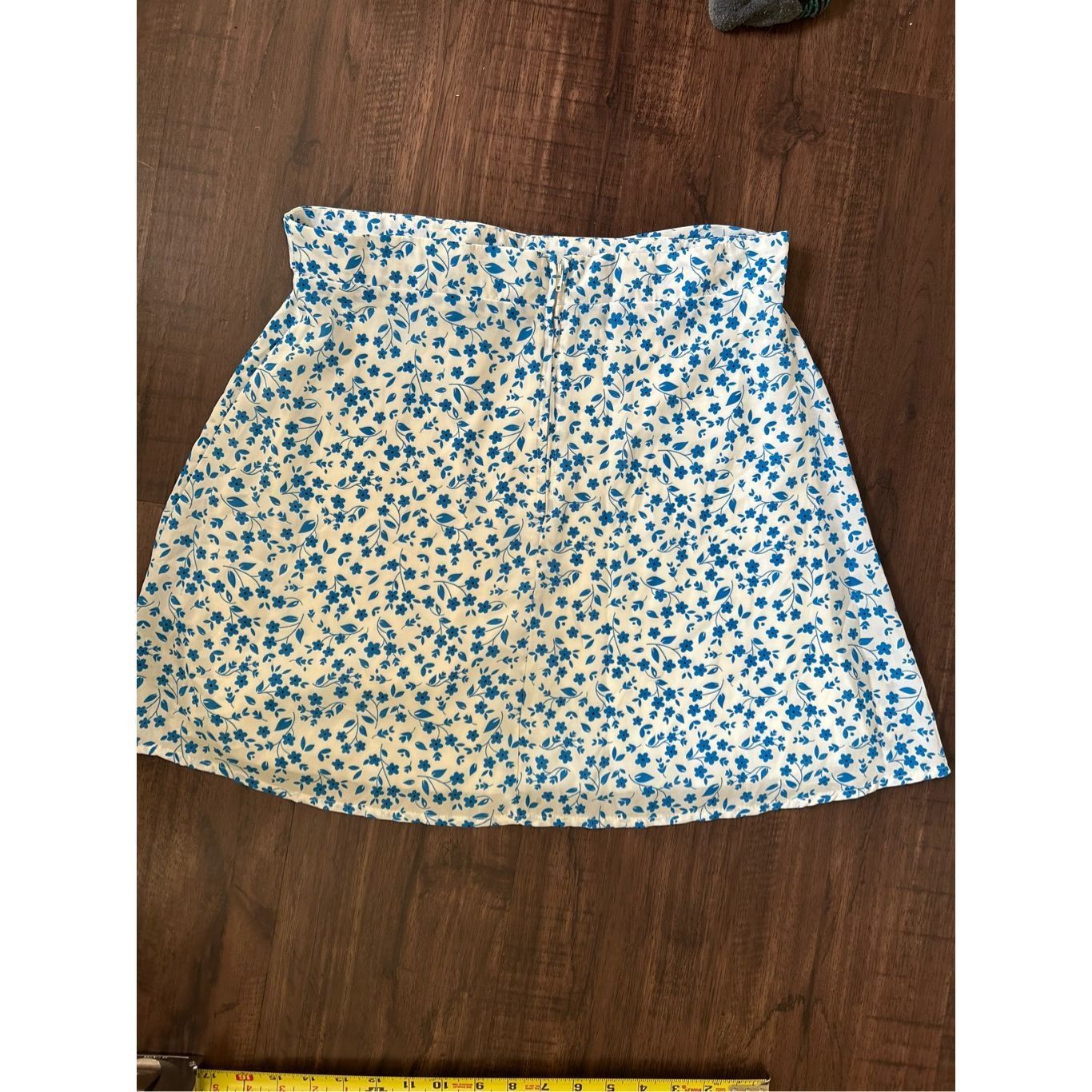 AMI Mi Ami Tie Lined Skirt, White Blue Floral, Sz Large Size 34" / US 12 / IT 48 - 8 Thumbnail