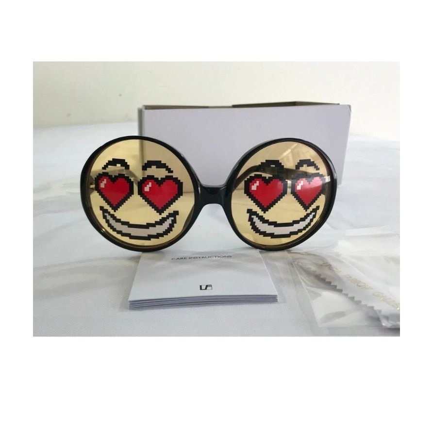 Linda Farrow LINDA FARROW JEREMY SCOTT Red Smiley Emoticon Sunglasses Size ONE SIZE - 7 Thumbnail