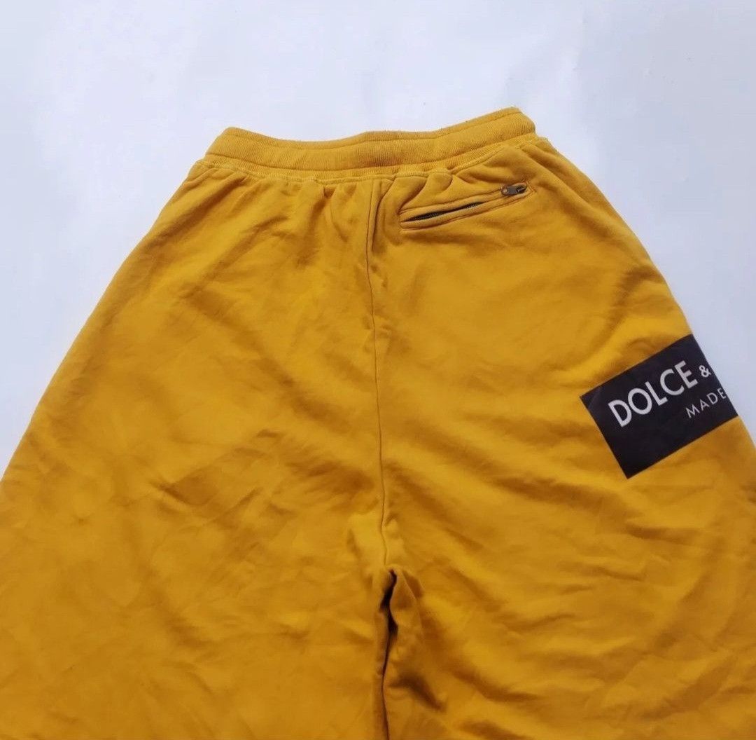 Dolce & Gabbana Dolce & Gabbana Yellow Logo Sweat Shorts Size US 30 / EU 46 - 8 Thumbnail