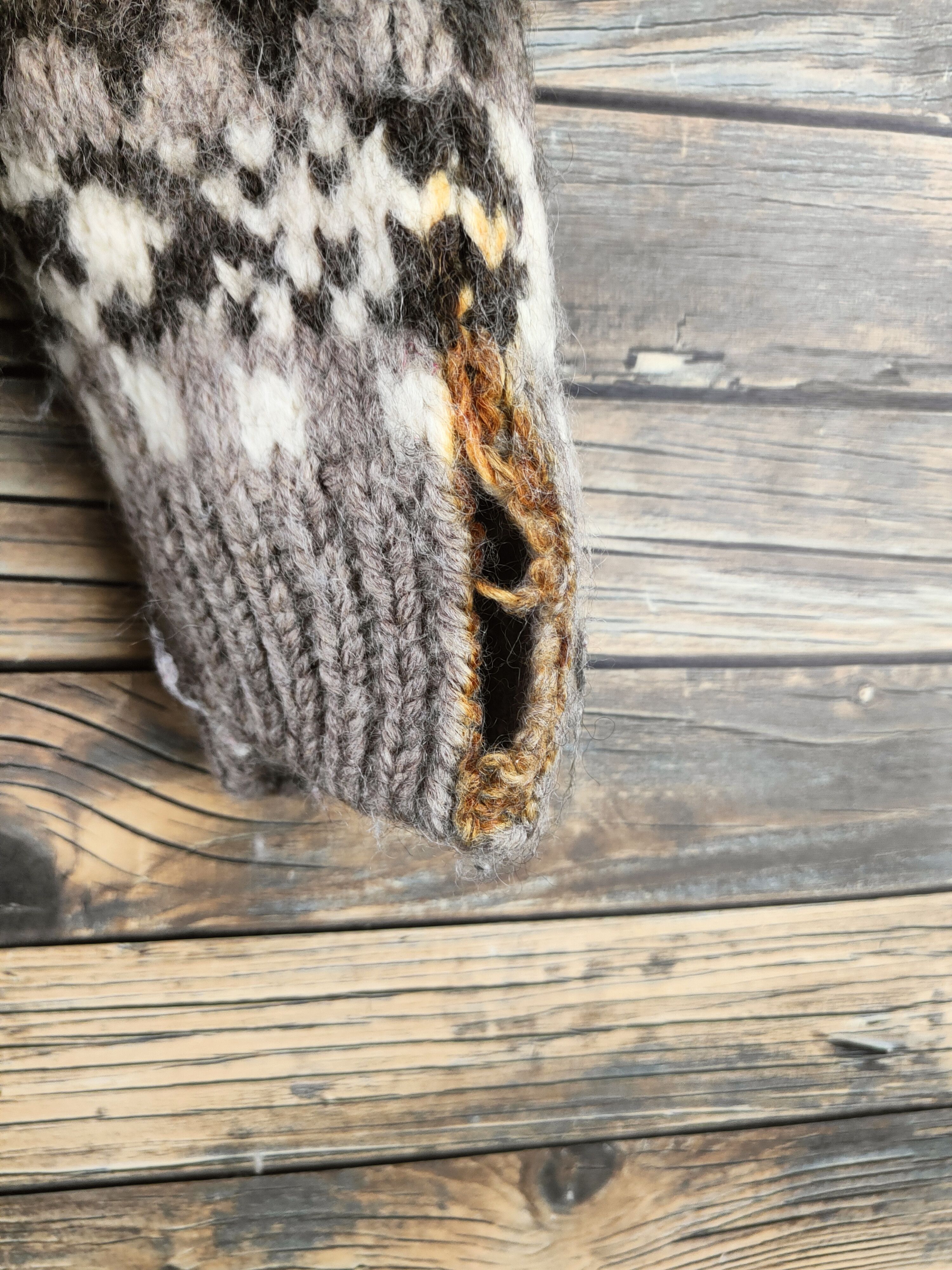Handmade Dl Alliage Light Brown Knitwear Sweaters #46-603 Size US S / EU 44-46 / 1 - 6 Thumbnail