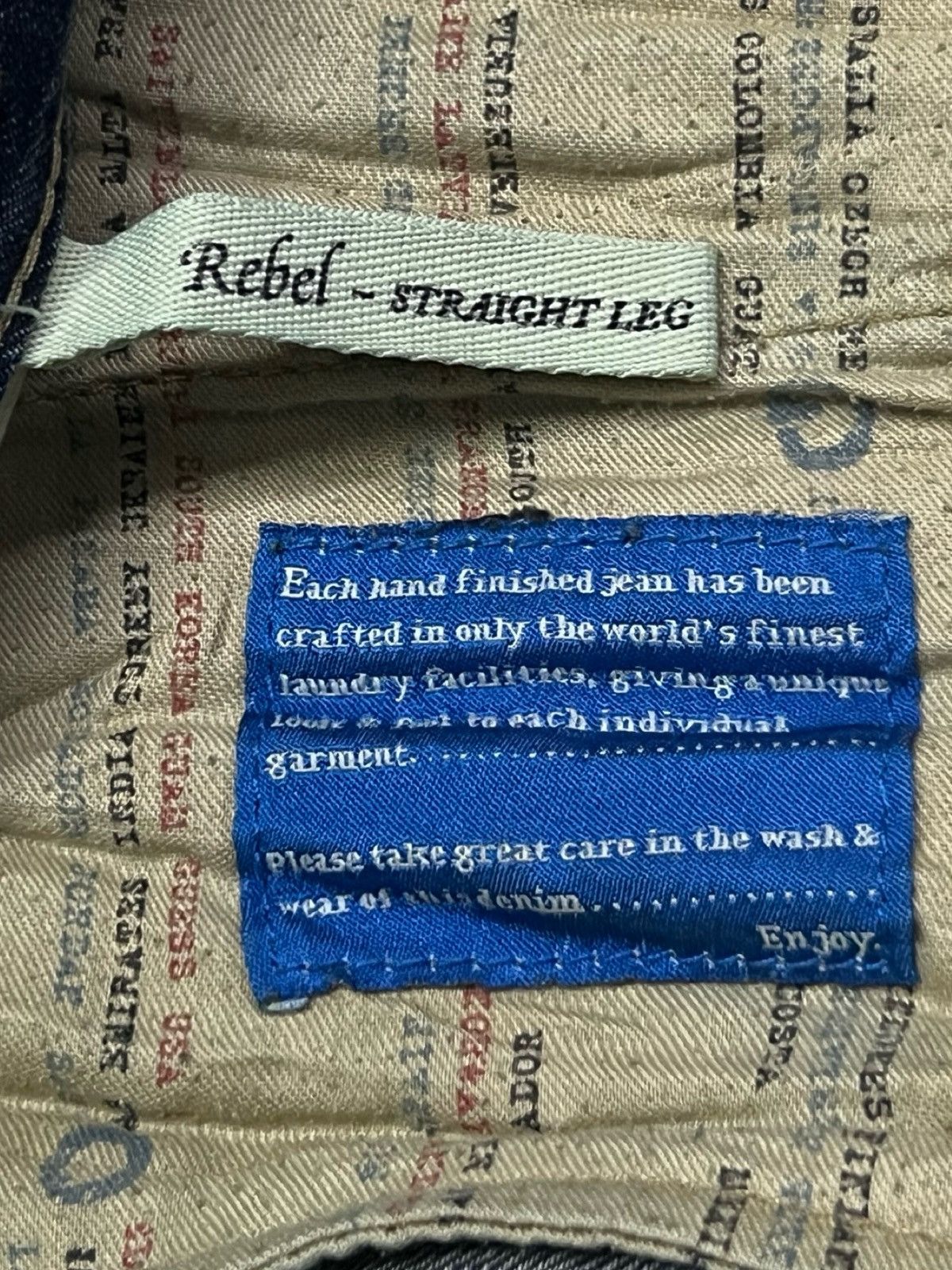 Guess Vintage GUESS Rebel Stretching Denim Jeans Made in USA W37 Size US 37 - 13 Thumbnail