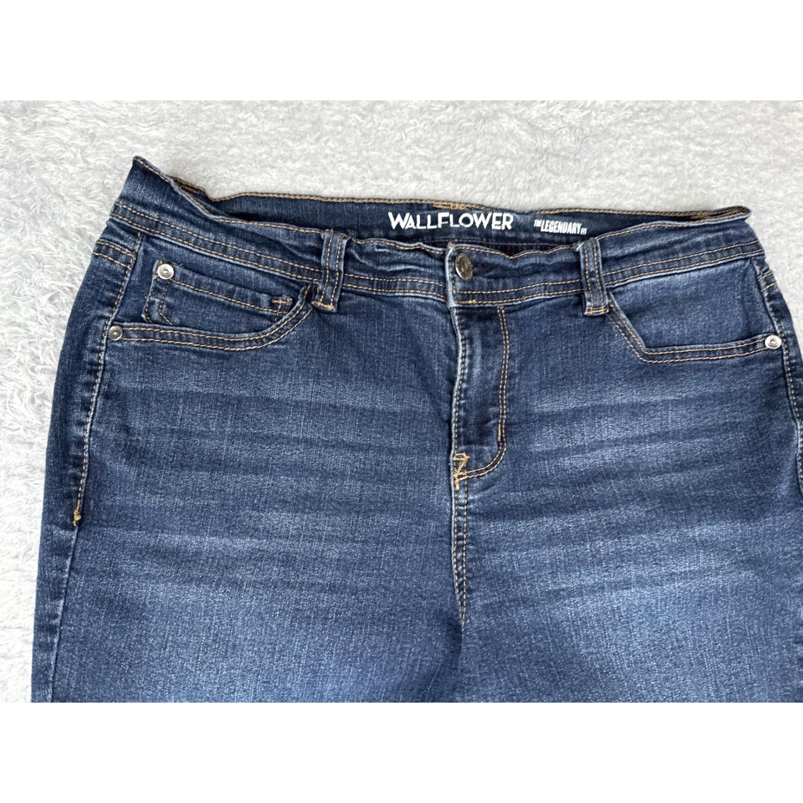 Vintage Wallflower Jeans Wallflower Regular Bootcut Jeans 15 Blue Mid Rise 30x29 Bohemian City Cowboy 5-Pocket Stretch Denim Womens Jeans Size 36" / US 14 / IT 50 - 4 Thumbnail