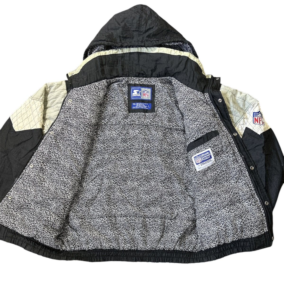 NFL × Starter × Vintage Vintage 90’s Starter NFL Oakland Raiders Black Jacket Size L Size US L / EU 52-54 / 3 - 4 Thumbnail