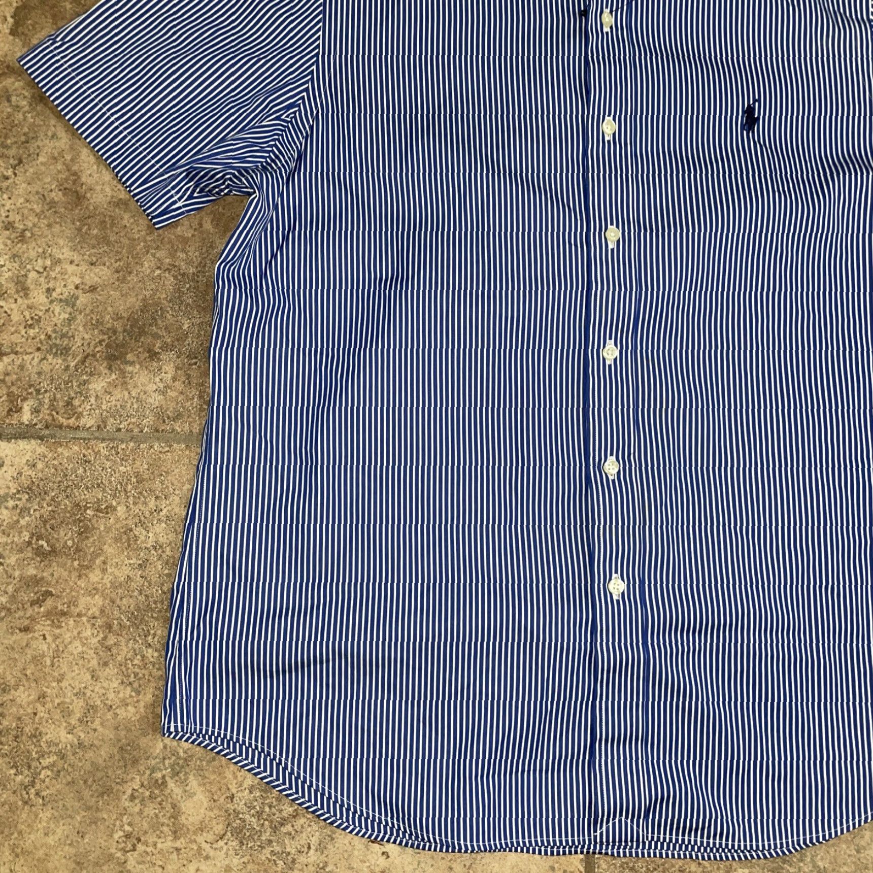 Ralph Lauren Ralph Lauren classic fit striped blue button-down shirt Mens L Blue Striped Button-Up Short Sleeve Regular Size L Men Size US L / EU 52-54 / 3 - 3 Thumbnail