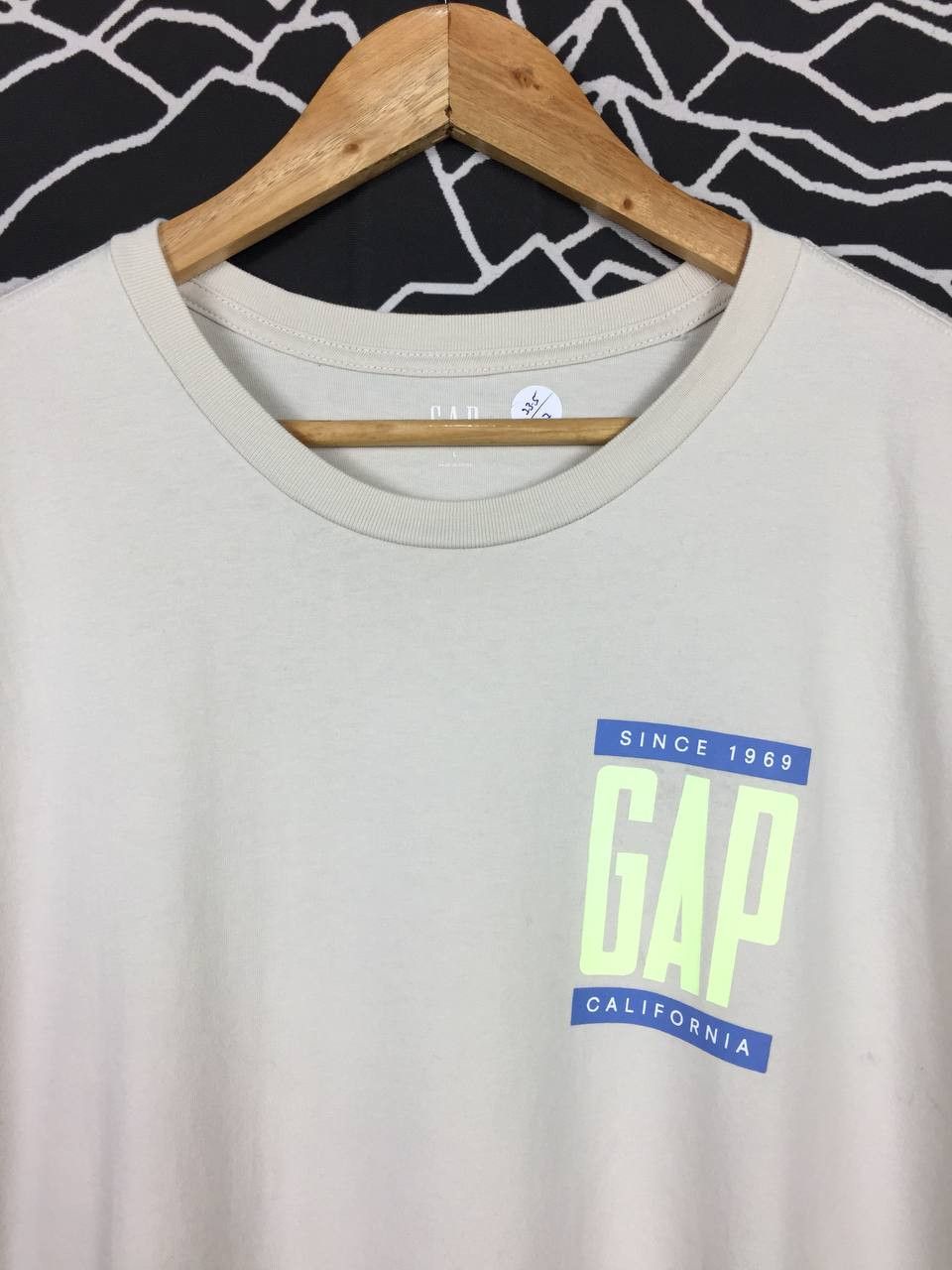 Gap × Vintage GAP California Big Logo Spell Out Tee Size US L / EU 52-54 / 3 - 6 Thumbnail