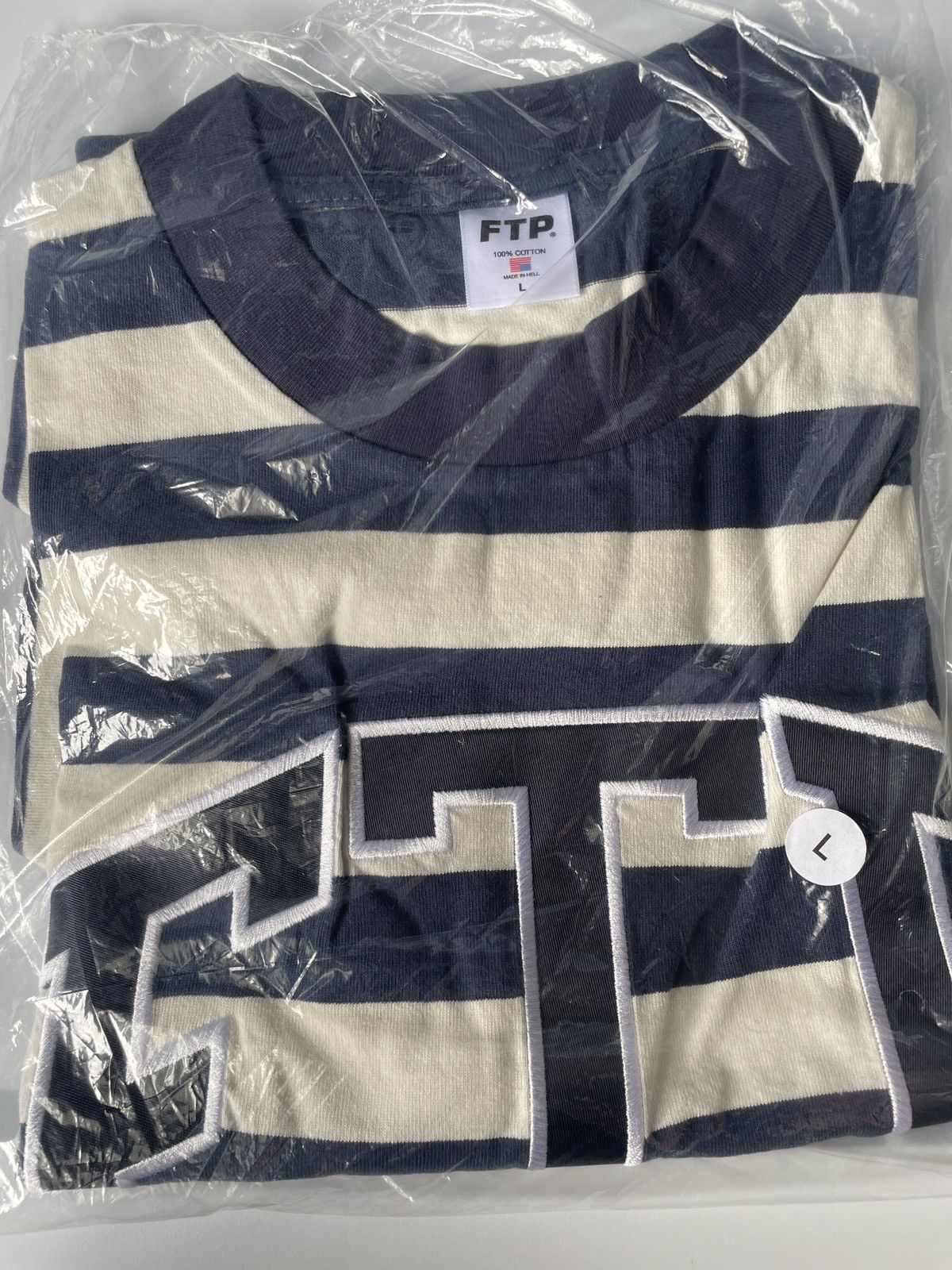Fuck The Population FTP ARCH LOGO LARGE TEE NAVY BLUE/WHITE Size US L / EU 52-54 / 3 - 2 Thumbnail