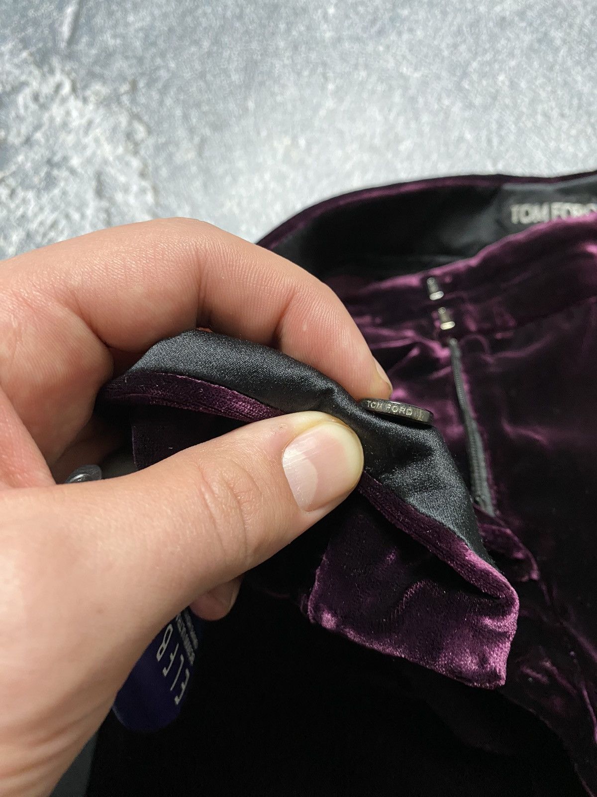 Tom Ford Tom Ford Midnight Purple Velvet black side stripes pants Size 27" / US 4 / IT 40 - 8 Thumbnail