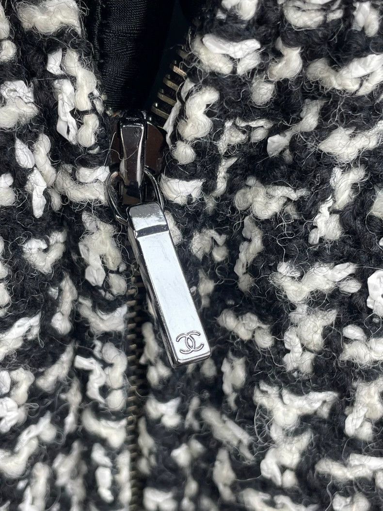 Chanel Chanel Black and White Puffer Jacket -2505 Size US S / EU 44-46 / 1 - 4 Thumbnail
