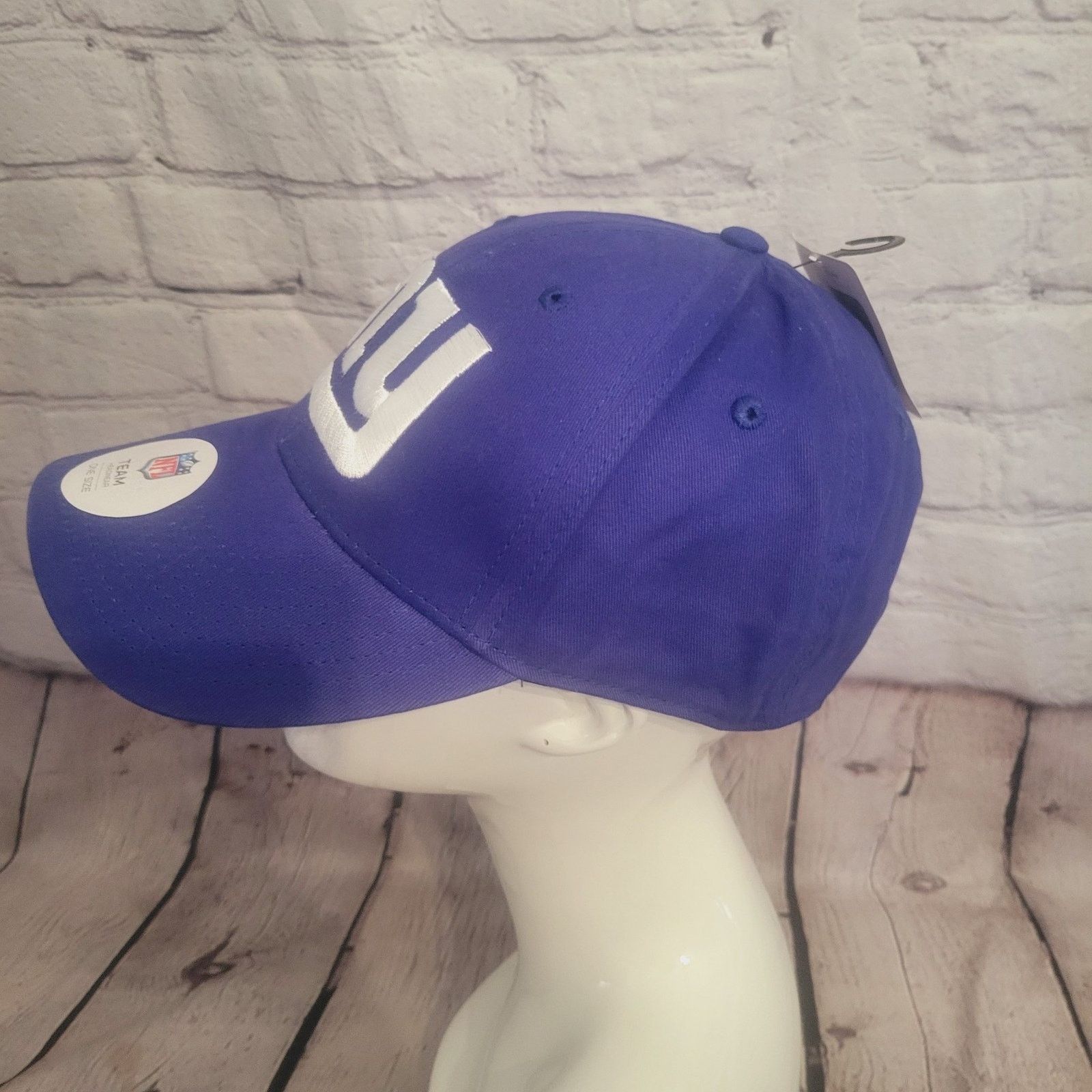 NFL NEW YORK GIANTS BLUE ADJUSTABLE HAT NFL TEAM APPAREL NWT Size ONE SIZE - 3 Thumbnail