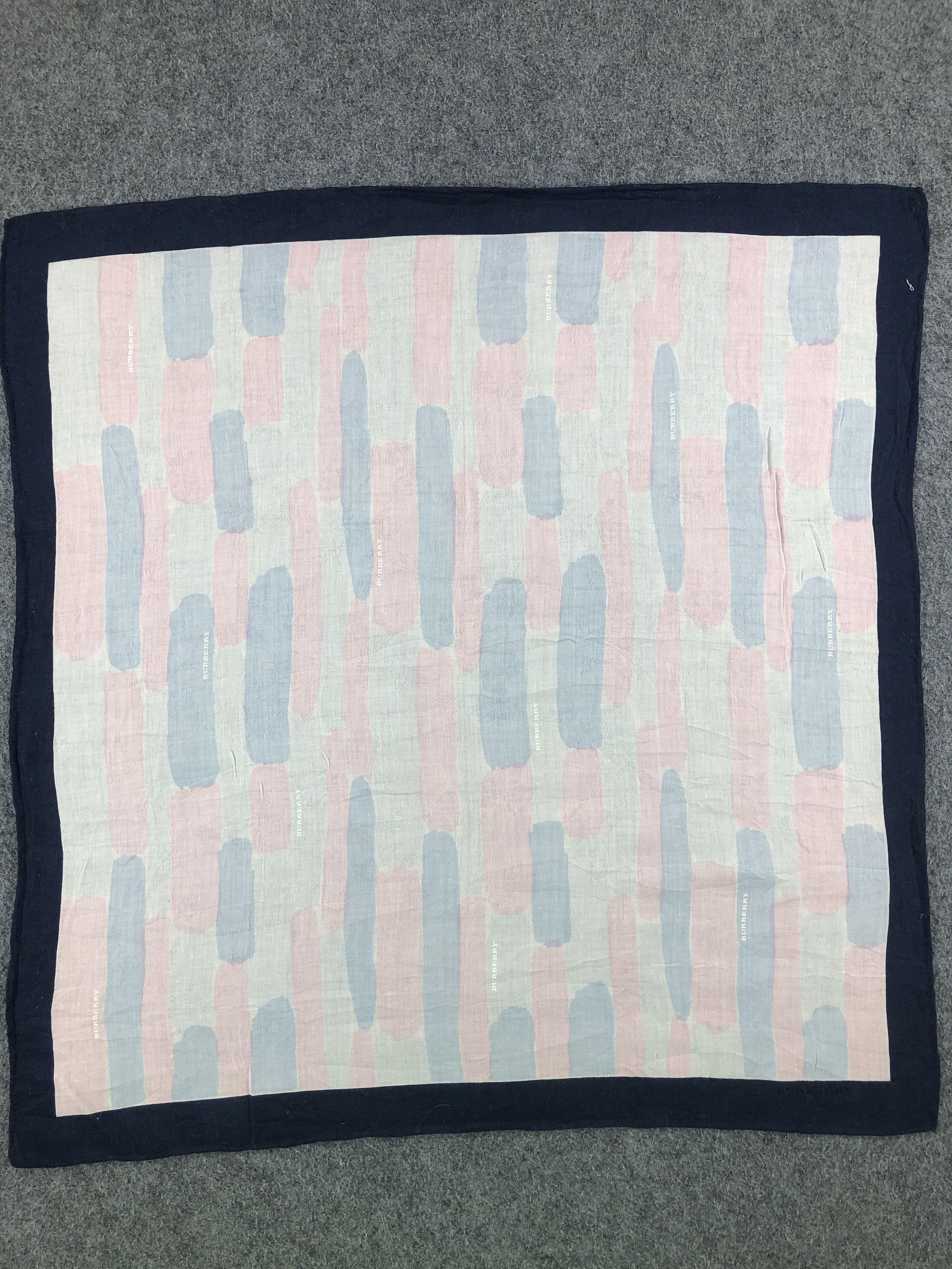 Burberry Burberry Handkerchief / Bandana / Neckerchief Size ONE SIZE - 3 Thumbnail