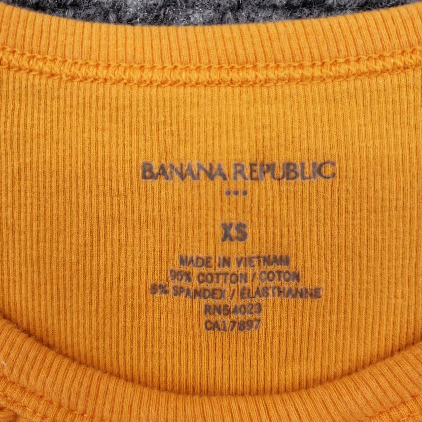 Banana Republic Banana Republic Tank Top Womens XS Orange Camisole Ruffled Sleeveless Stretch Zip Collarless Scoop Neck Casual Tank 90s Womens Size XS / US 0-2 / IT 36-38 - 3 Thumbnail