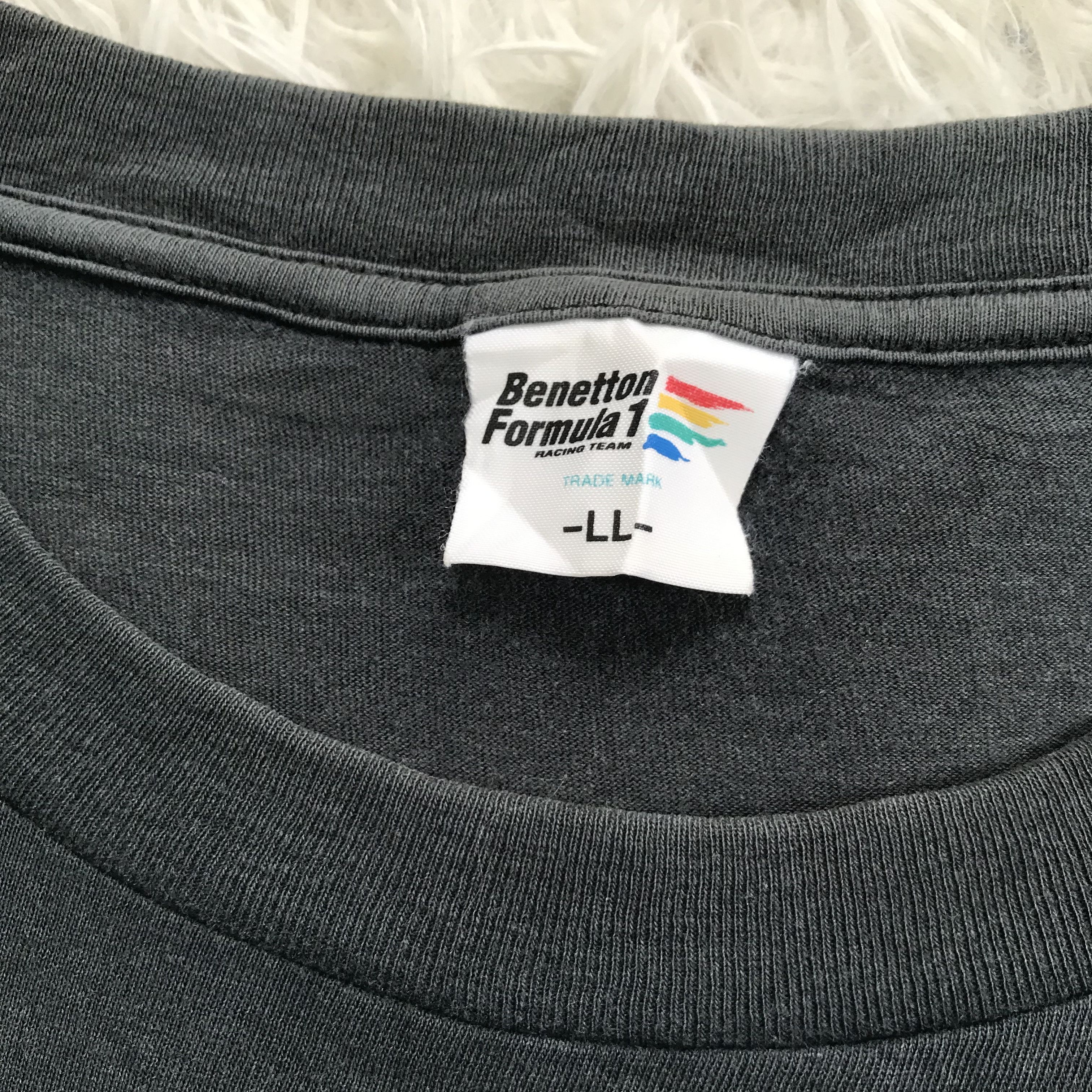 Japanese Brand Benetton formula tshirt Size US L / EU 52-54 / 3 - 6 Thumbnail