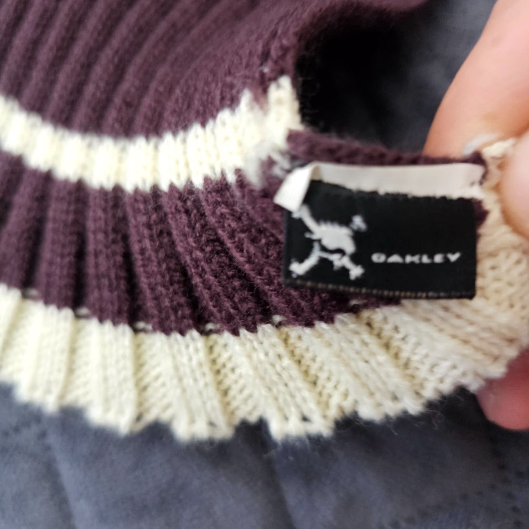 Oakley VINTAGE Oakley Unisex Scarf Brown White Striped Winter Outdoor Warm Size ONE SIZE - 3 Thumbnail