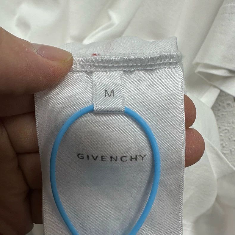 Givenchy Givenchy 24ss chest logo printed white short-sleeve T-shir Size US M / EU 48-50 / 2 - 4 Thumbnail