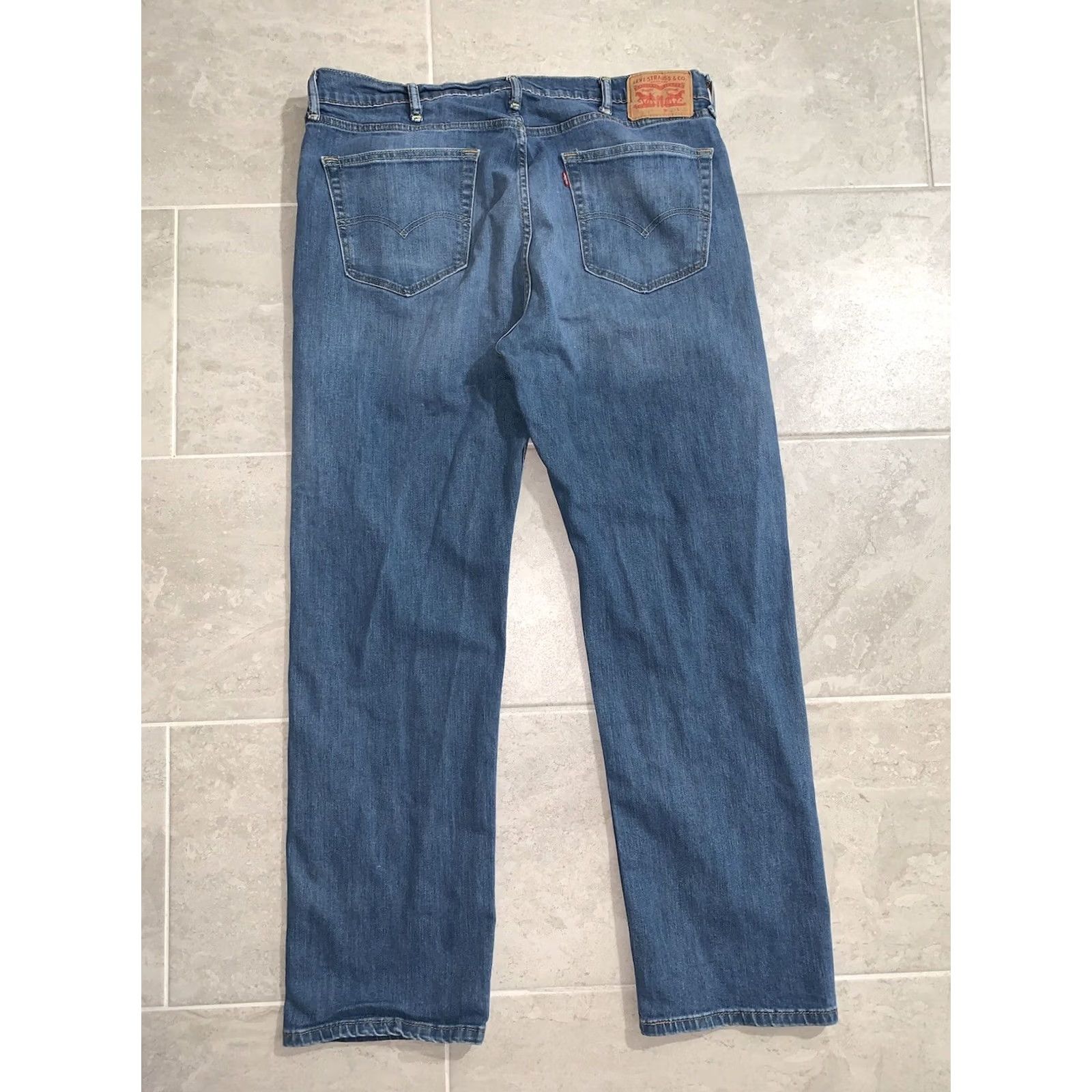 Levi's Levi's 505 Jeans Mens Straight Denim Medium Blue Wash 40x32 Regular Adult Blue Five Pocket Pockets Belt Loops Vintage: No Size US 40 / EU 56 - 6 Thumbnail
