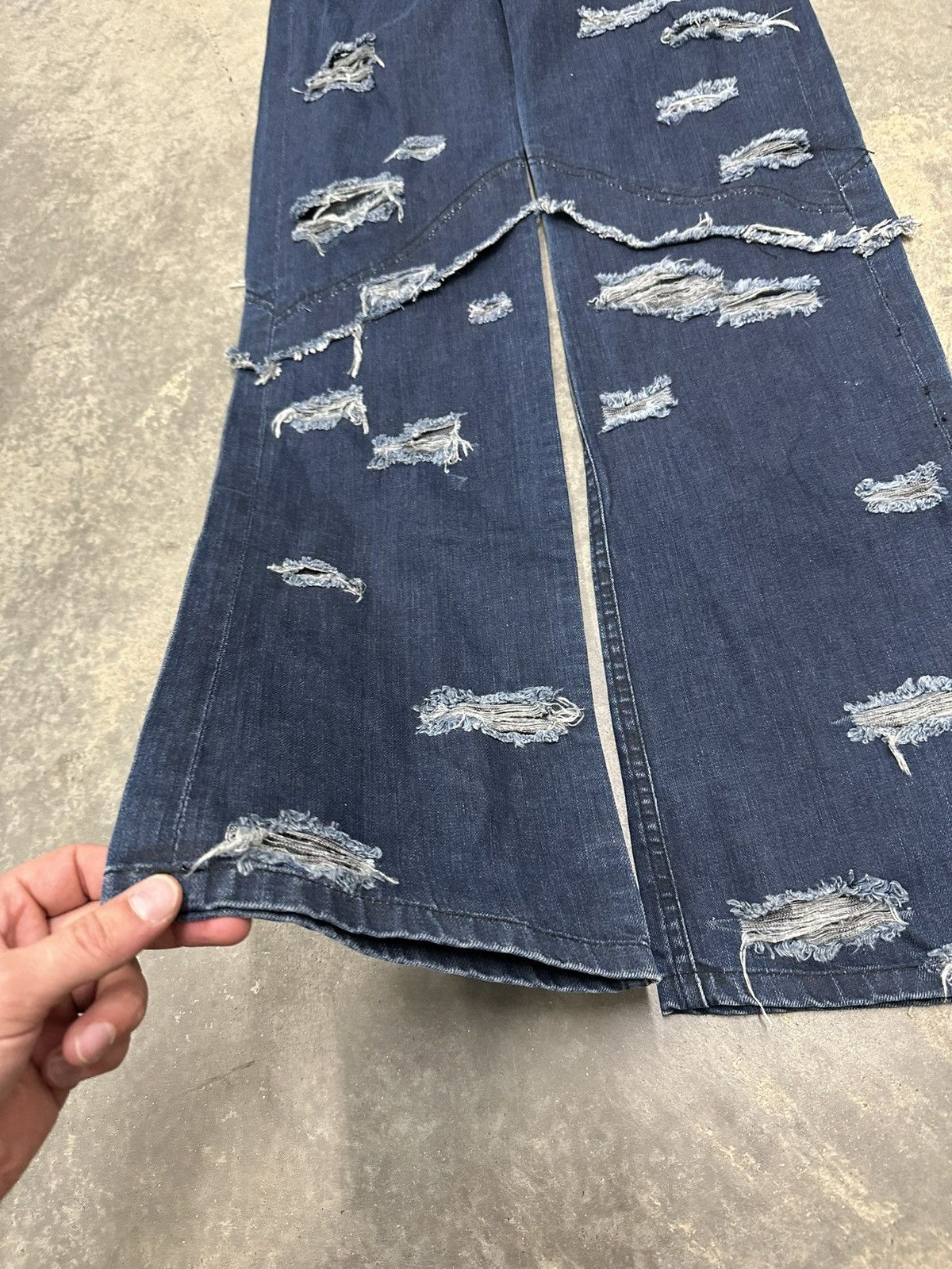 Japanese Brand Y2K Grunge Ant Skull Bootcut Denim Size 2 Size US 29 - 2 Thumbnail